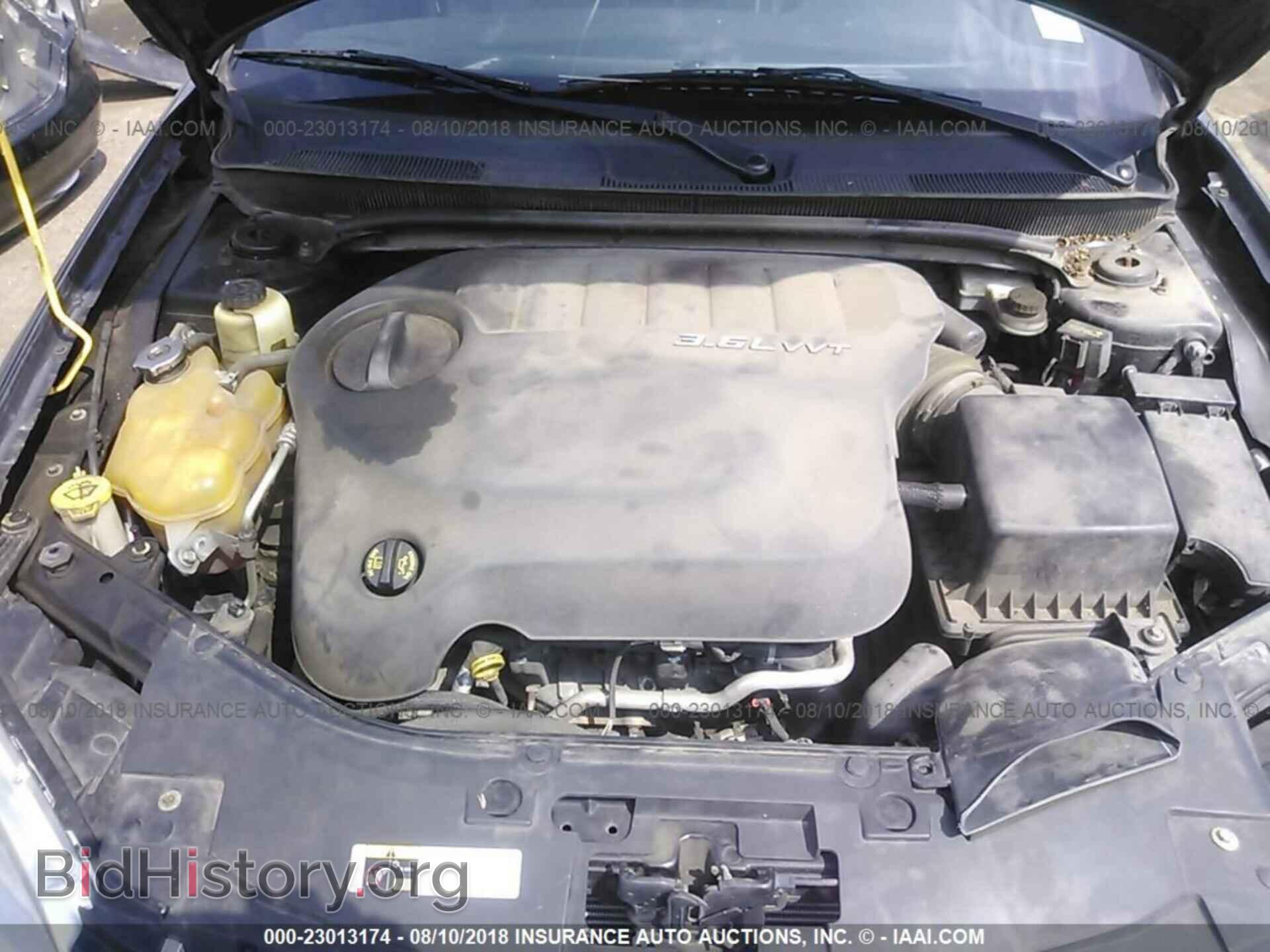 2014 Chrysler 200 - VIN: 1C3CCBCG0EN158653 - Photo 10