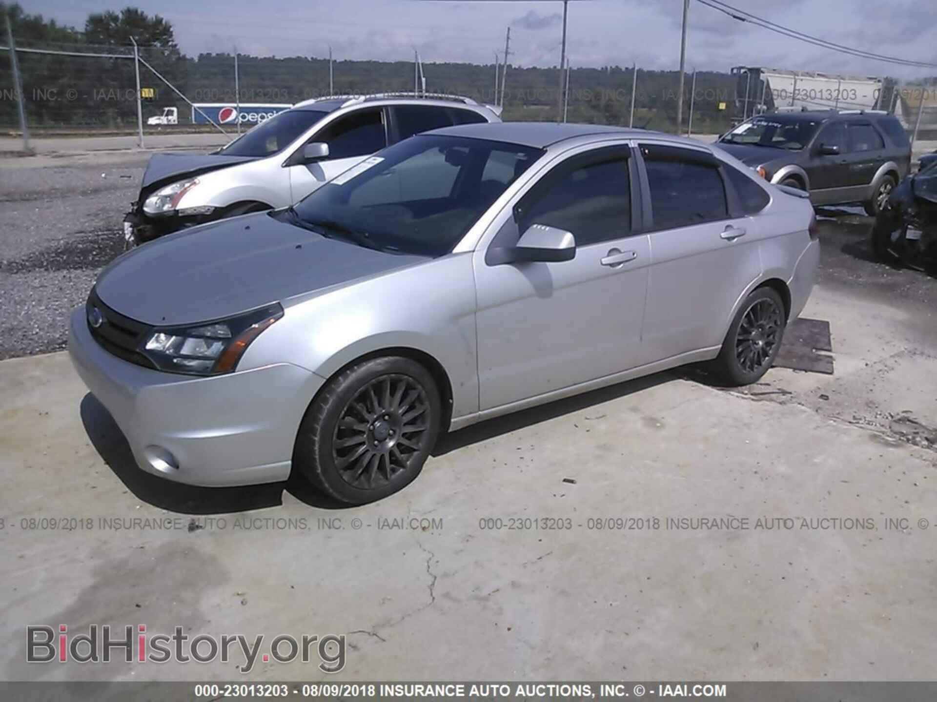 2010 FORD FOCUS - VIN: 1FAHP3GN4AW152949 - Photo 2