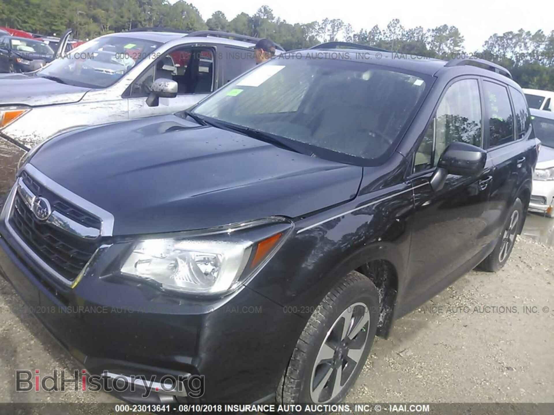 2017 Subaru Forester - VIN: JF2SJAGC1HH468071 - Фото 2