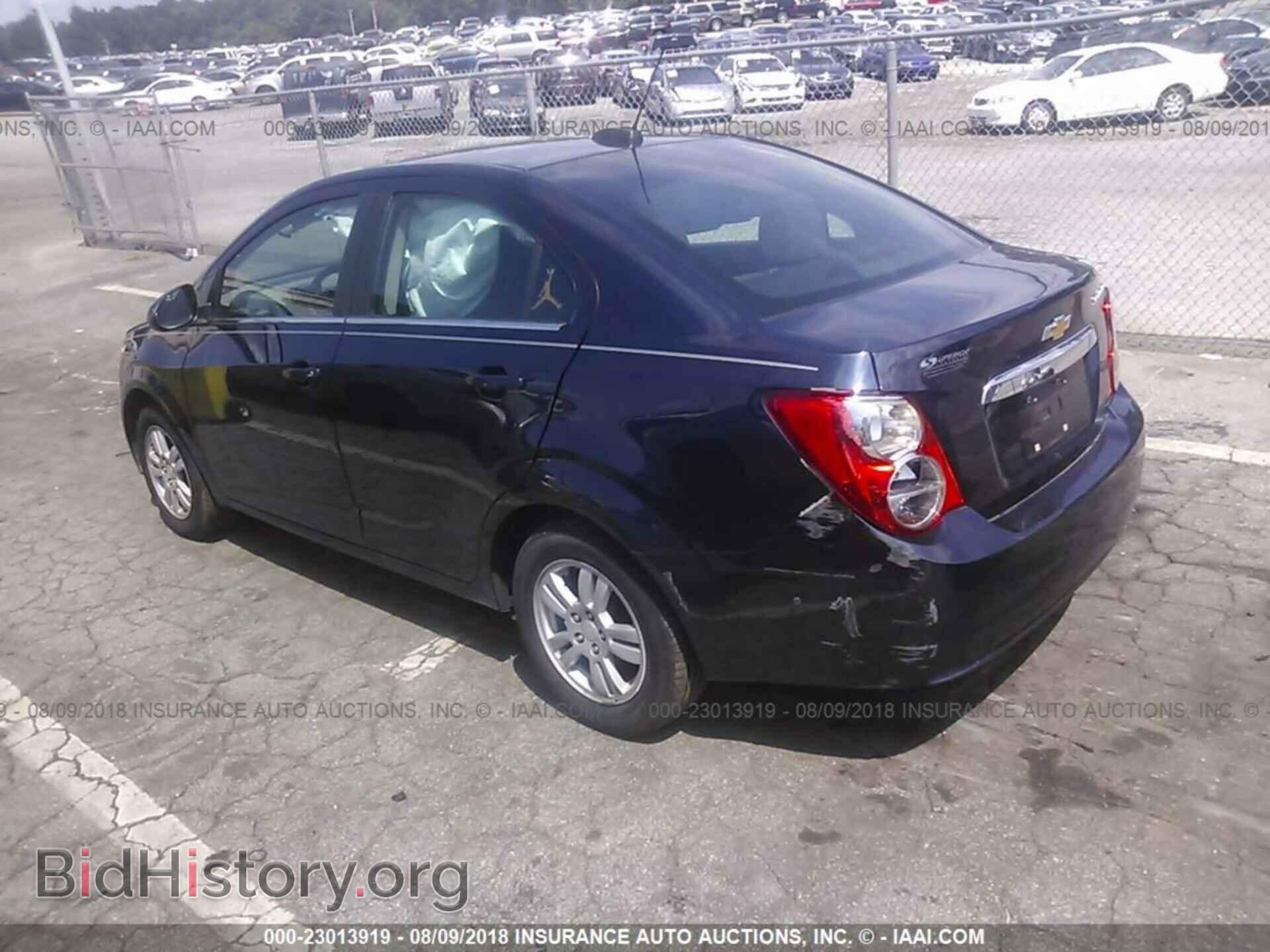 2015 Chevrolet Sonic - VIN: 1G1JC5SH2F4135082 - Фото 3