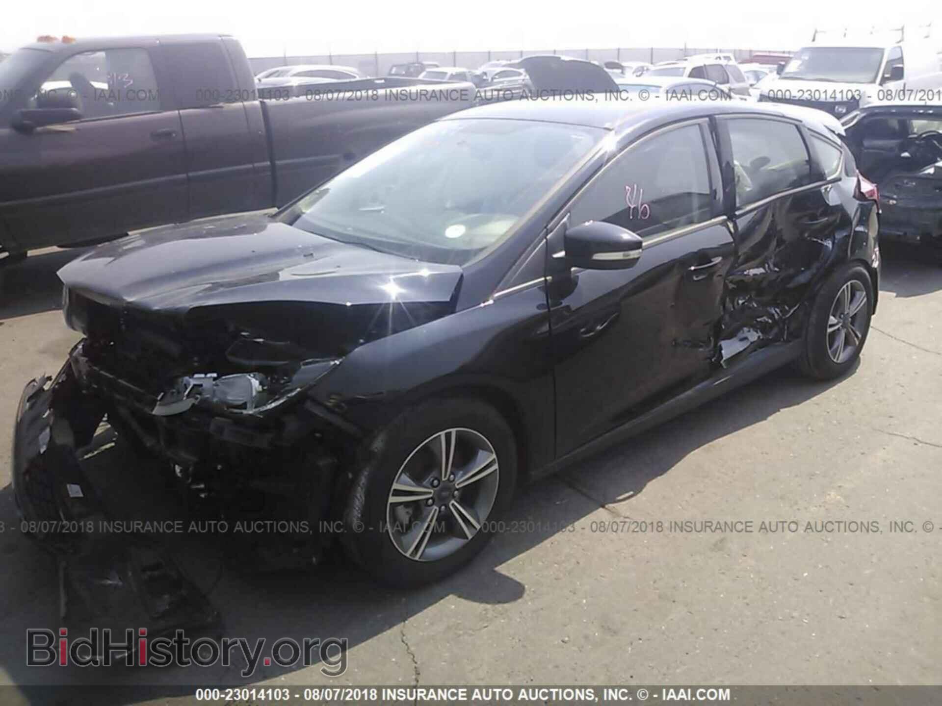 2016 Ford Focus - VIN: 1FADP3KEXGL405191 - Photo 2