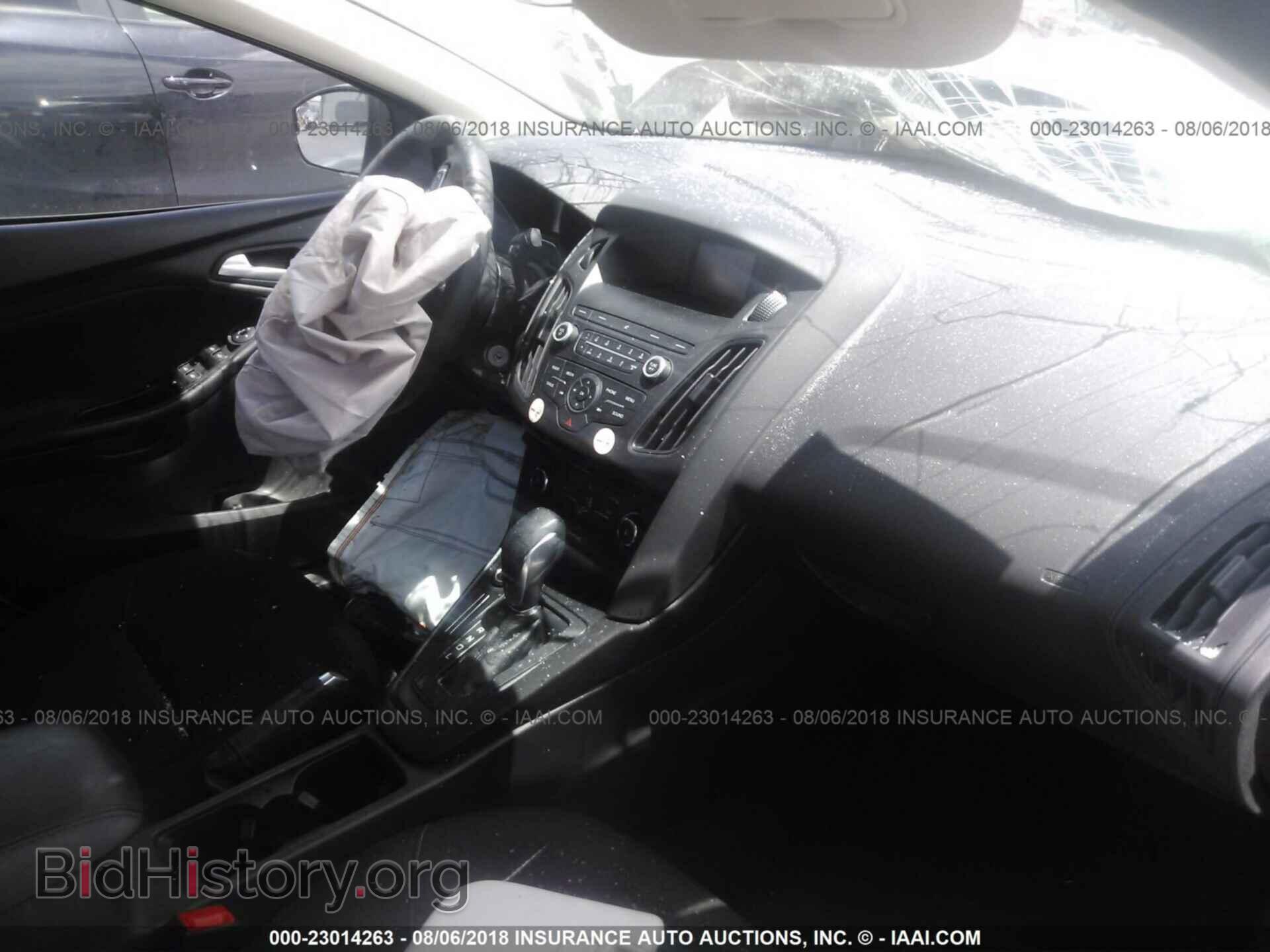 2018 Ford Focus - VIN: 1FADP3F2XJL212336 - Фото 5