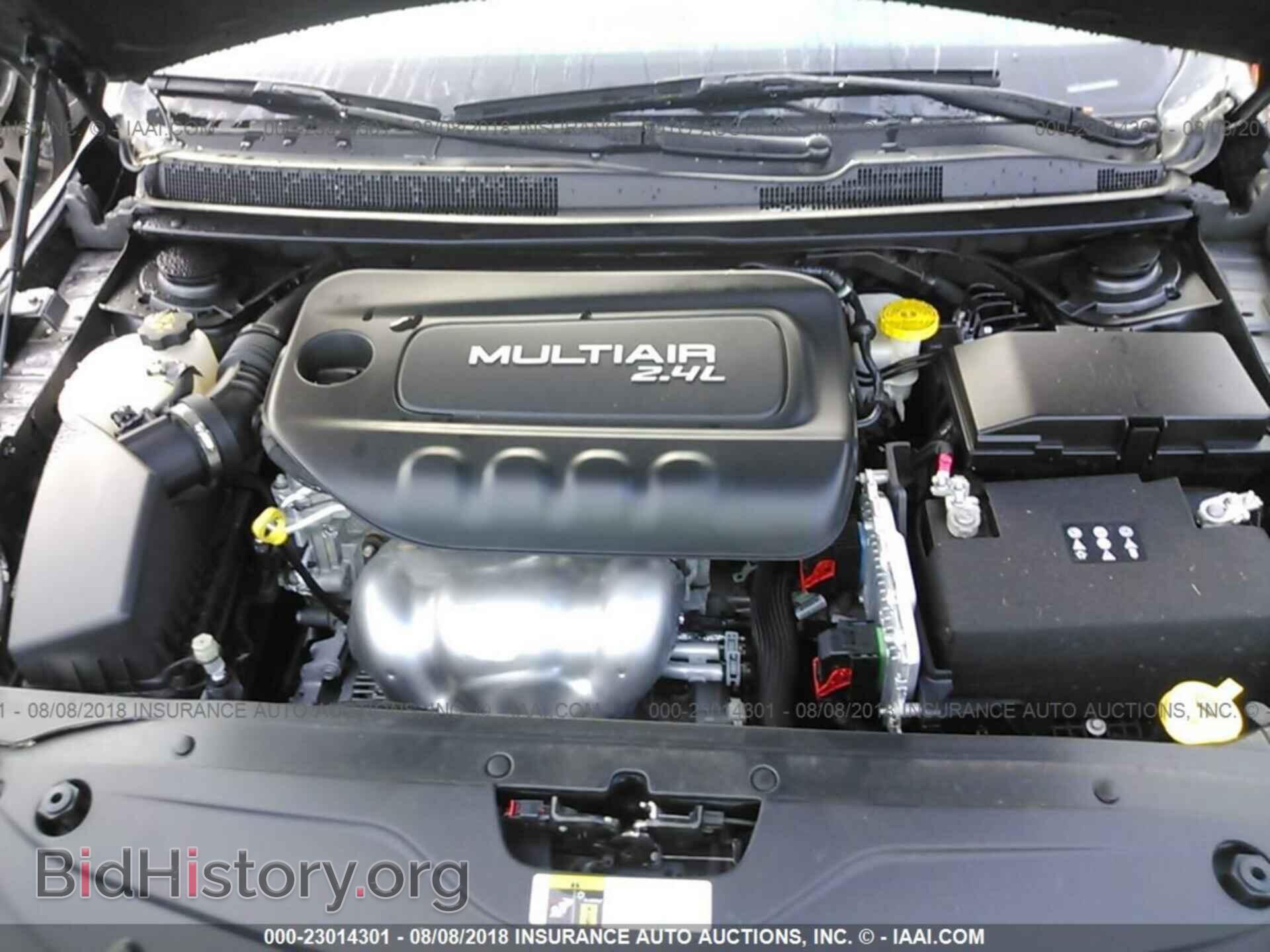 2015 Chrysler 200 - VIN: 1C3CCCBB0FN688957 - Photo 10