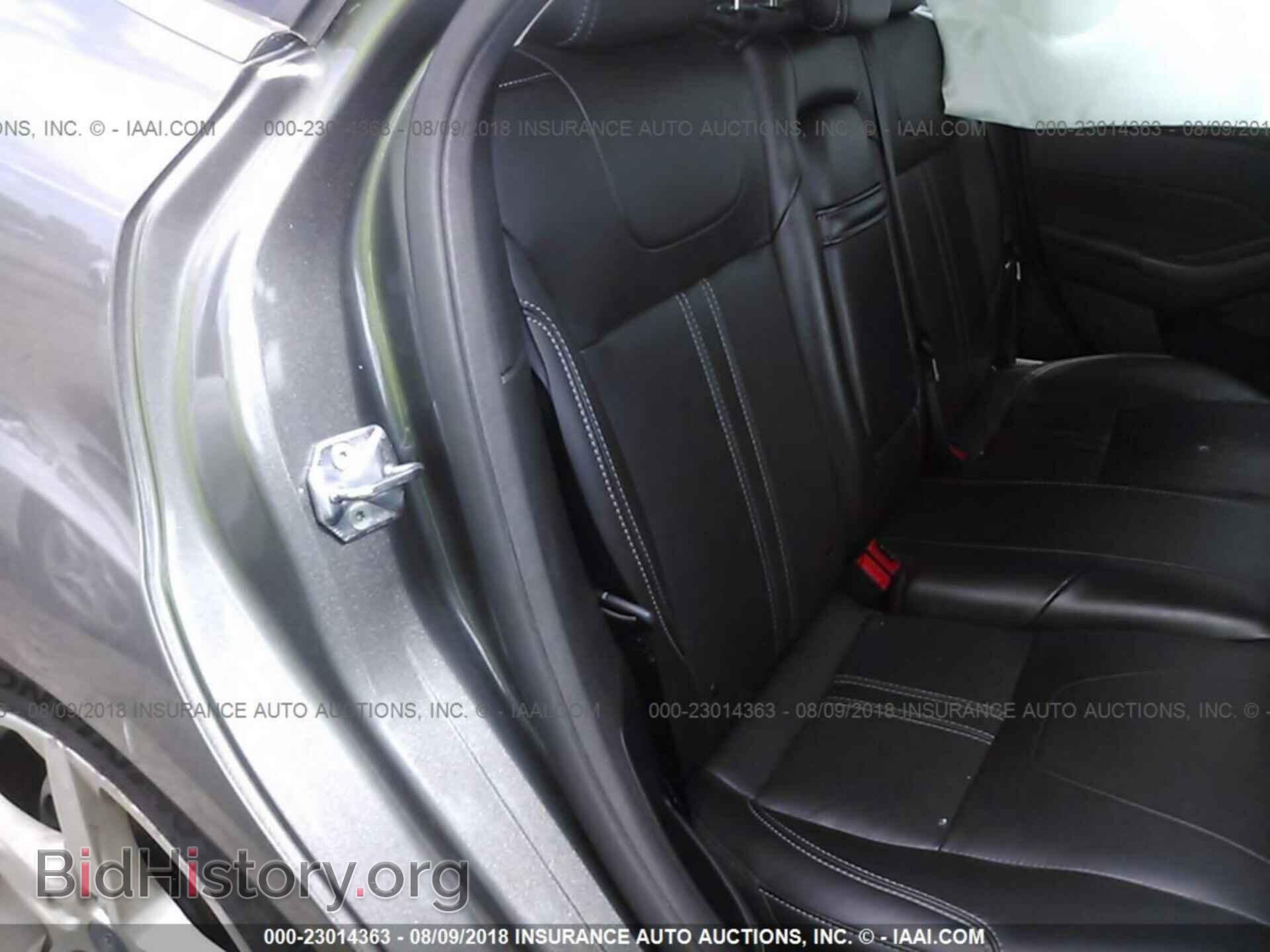 2012 Ford Focus - VIN: 1FAHP3N27CL451817 - Фото 8