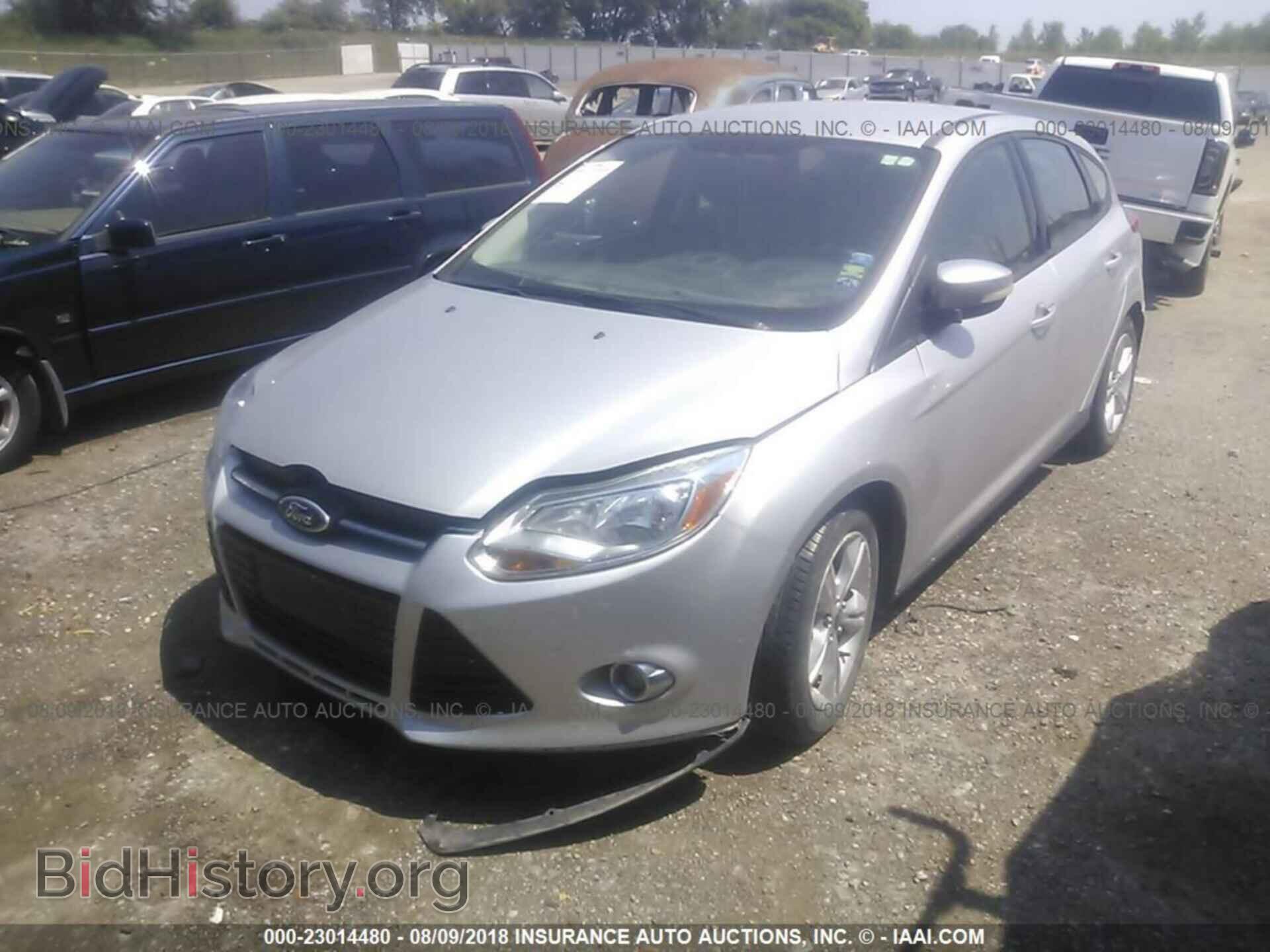 2012 Ford Focus - VIN: 1FAHP3K22CL467282 - Фото 2