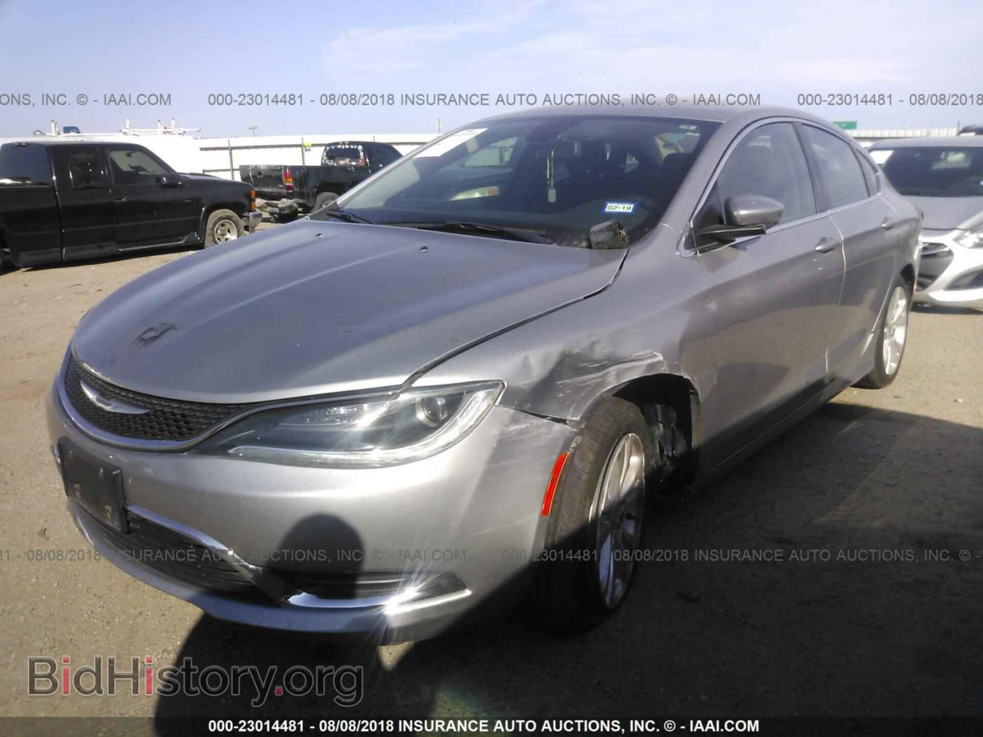 2015 Chrysler 200 - VIN: 1C3CCCAB3FN719331 - Photo 2