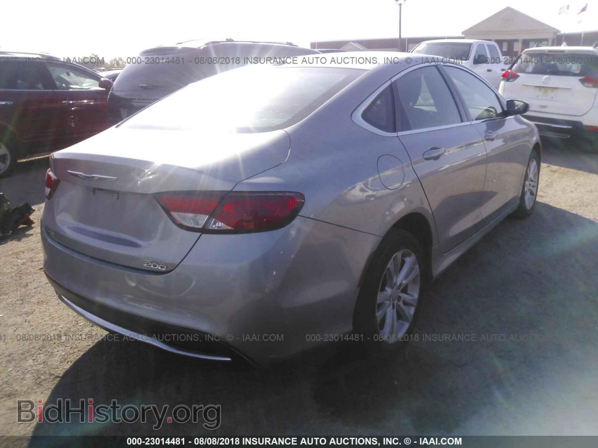 2015 Chrysler 200 - VIN: 1C3CCCAB3FN719331 - Photo 4