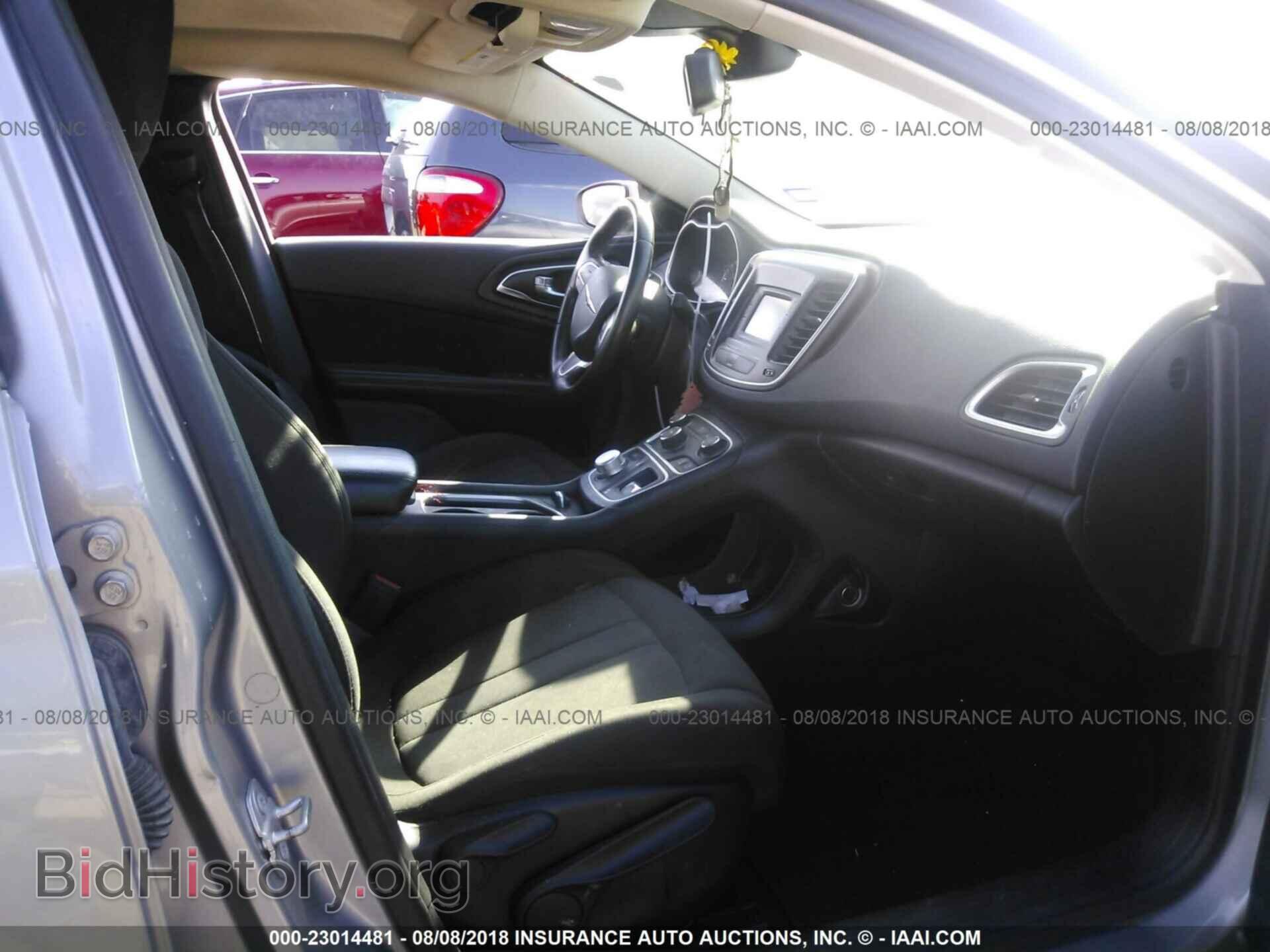 2015 Chrysler 200 - VIN: 1C3CCCAB3FN719331 - Photo 5