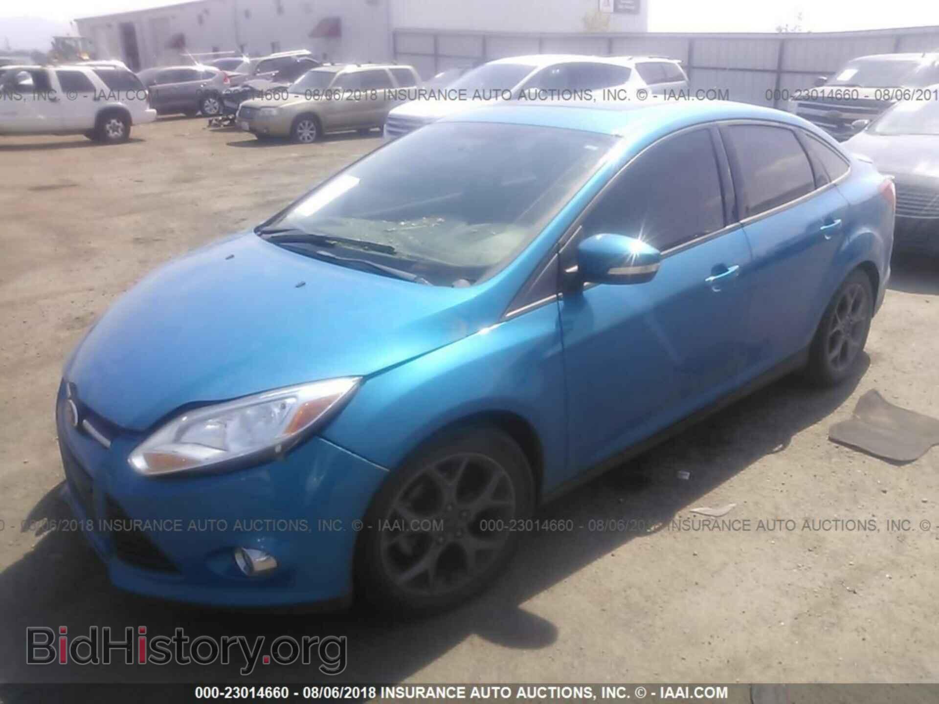 2014 Ford Focus - VIN: 1FADP3F24EL264759 - Фото 2