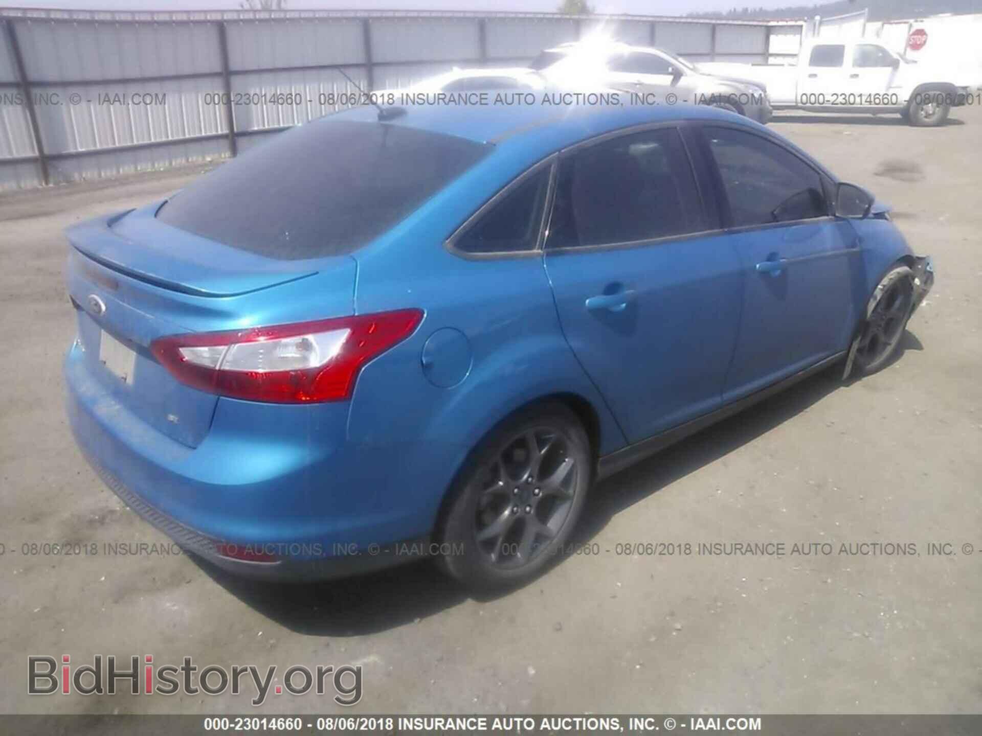 2014 Ford Focus - VIN: 1FADP3F24EL264759 - Фото 4