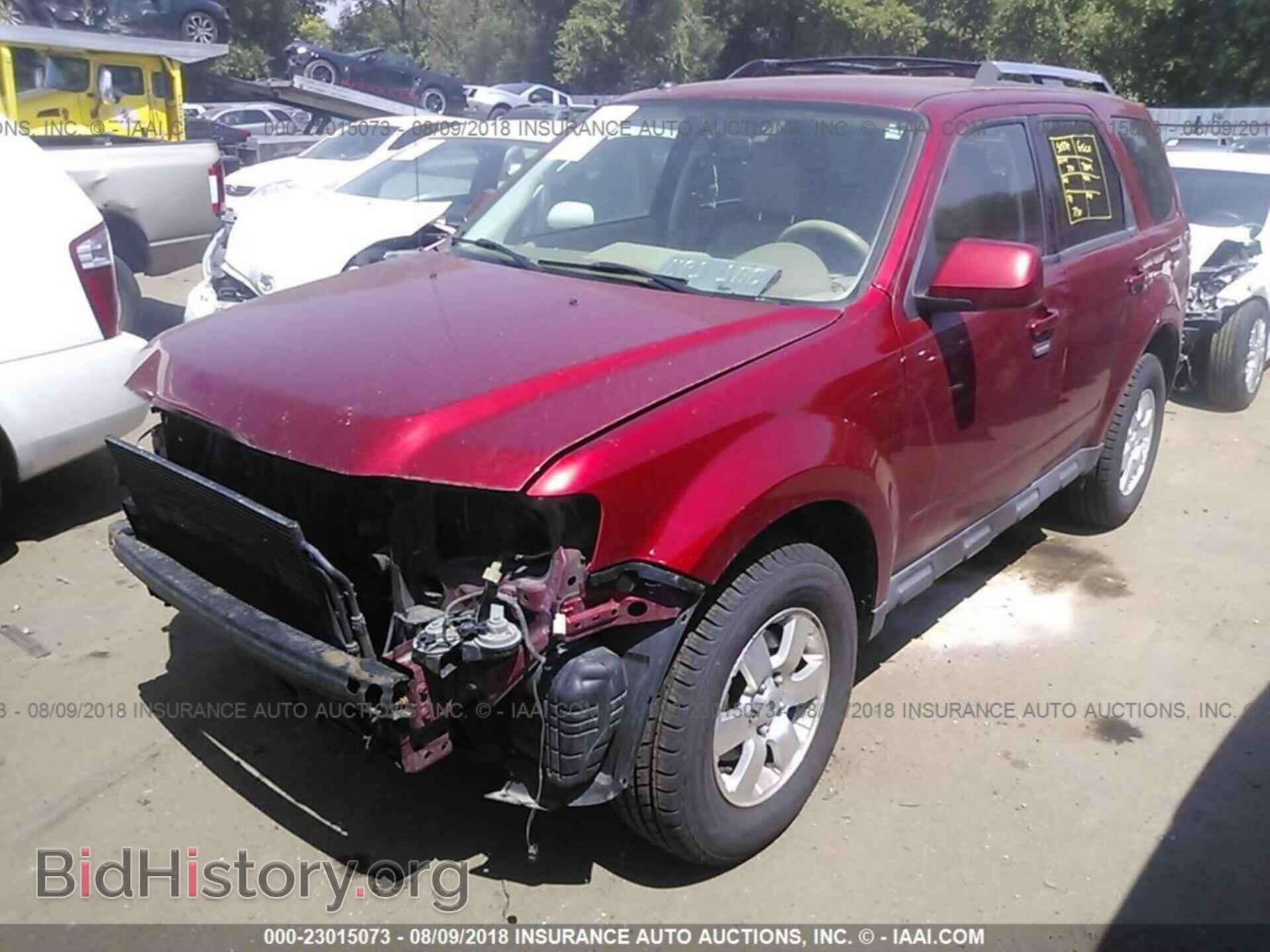 2012 Ford Escape - VIN: 1FMCU9E71CKB07137 - Фото 2