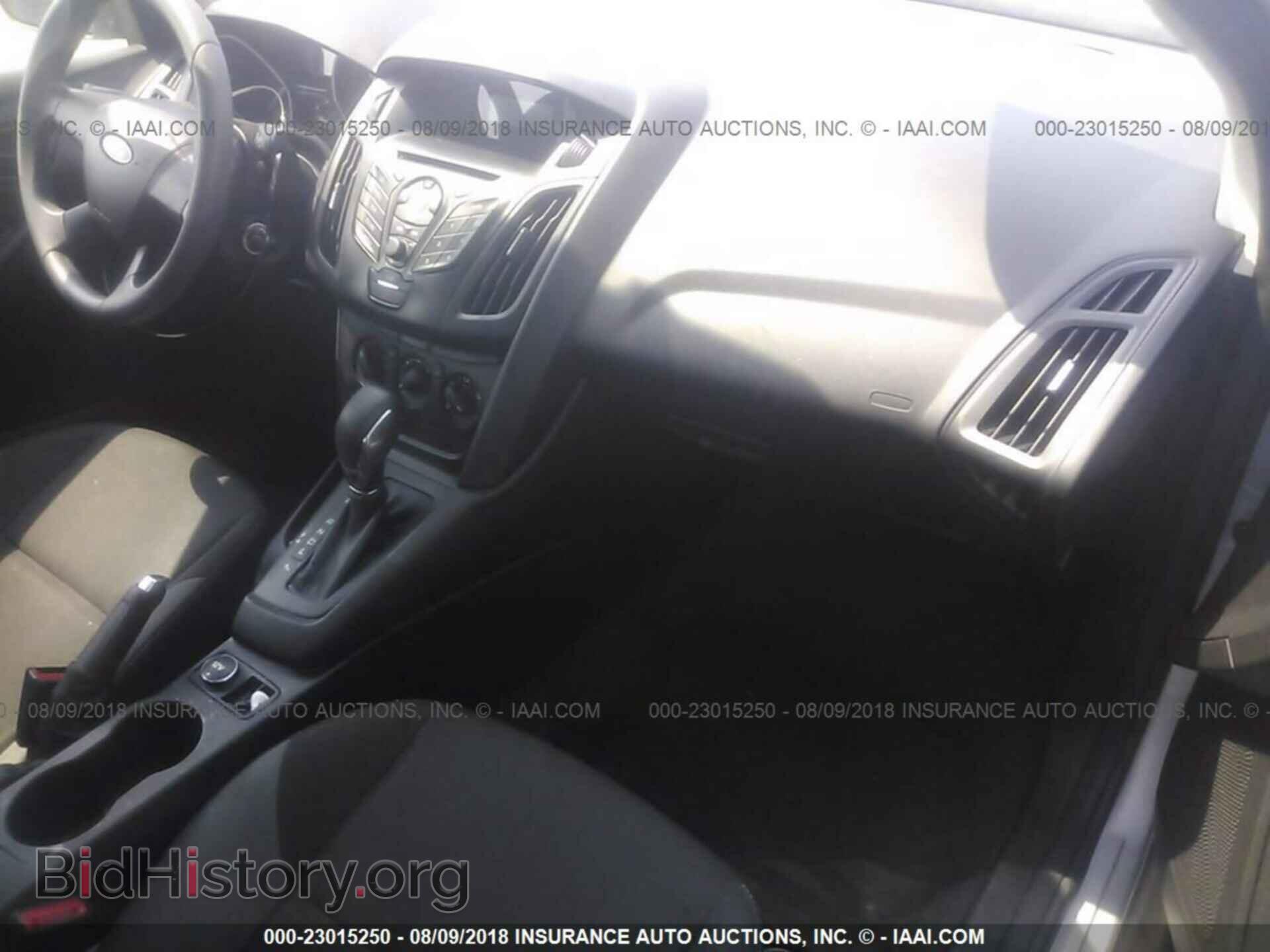 2012 Ford Focus - VIN: 1FAHP3E2XCL222757 - Photo 5