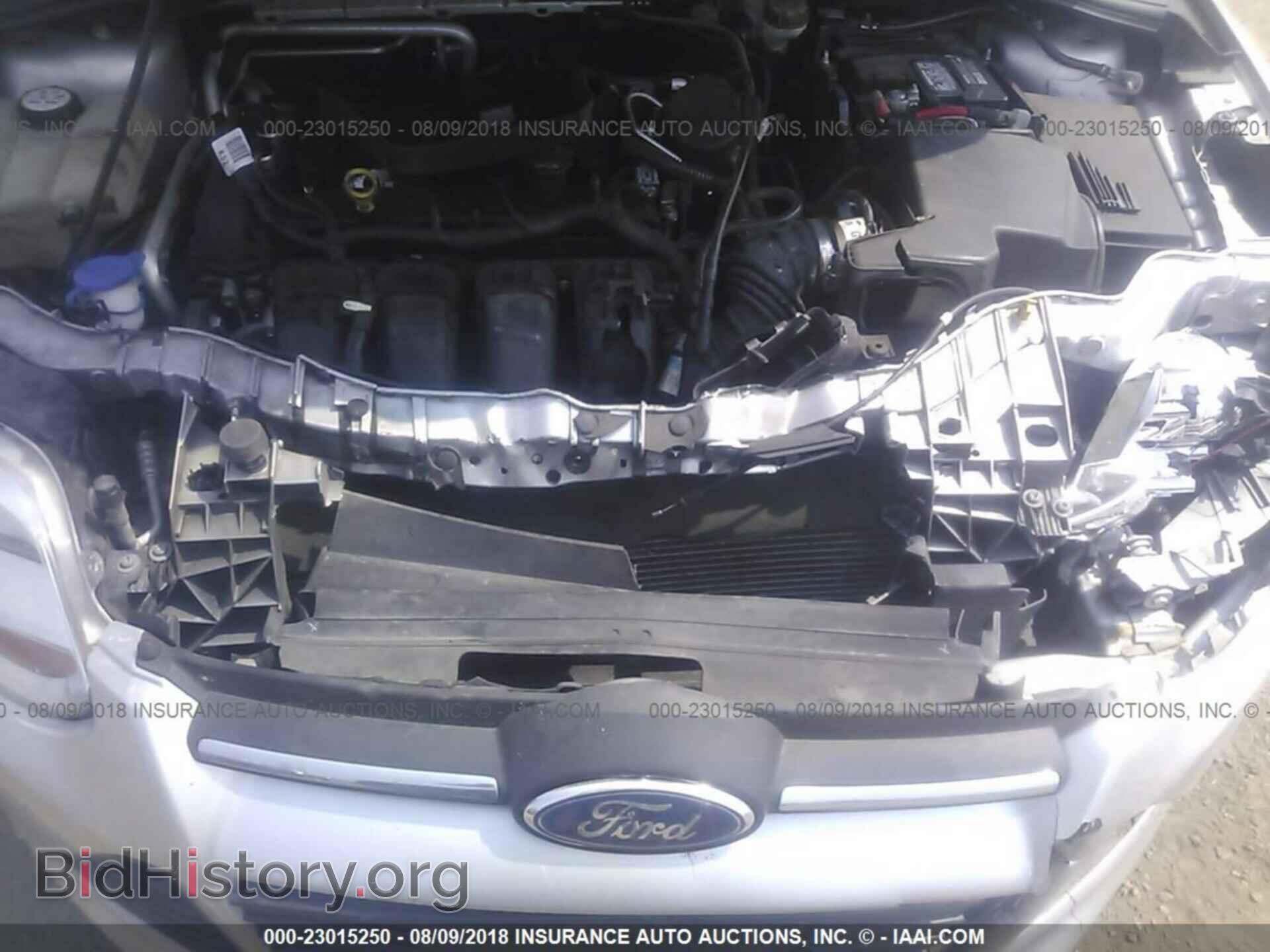 2012 Ford Focus - VIN: 1FAHP3E2XCL222757 - Photo 10