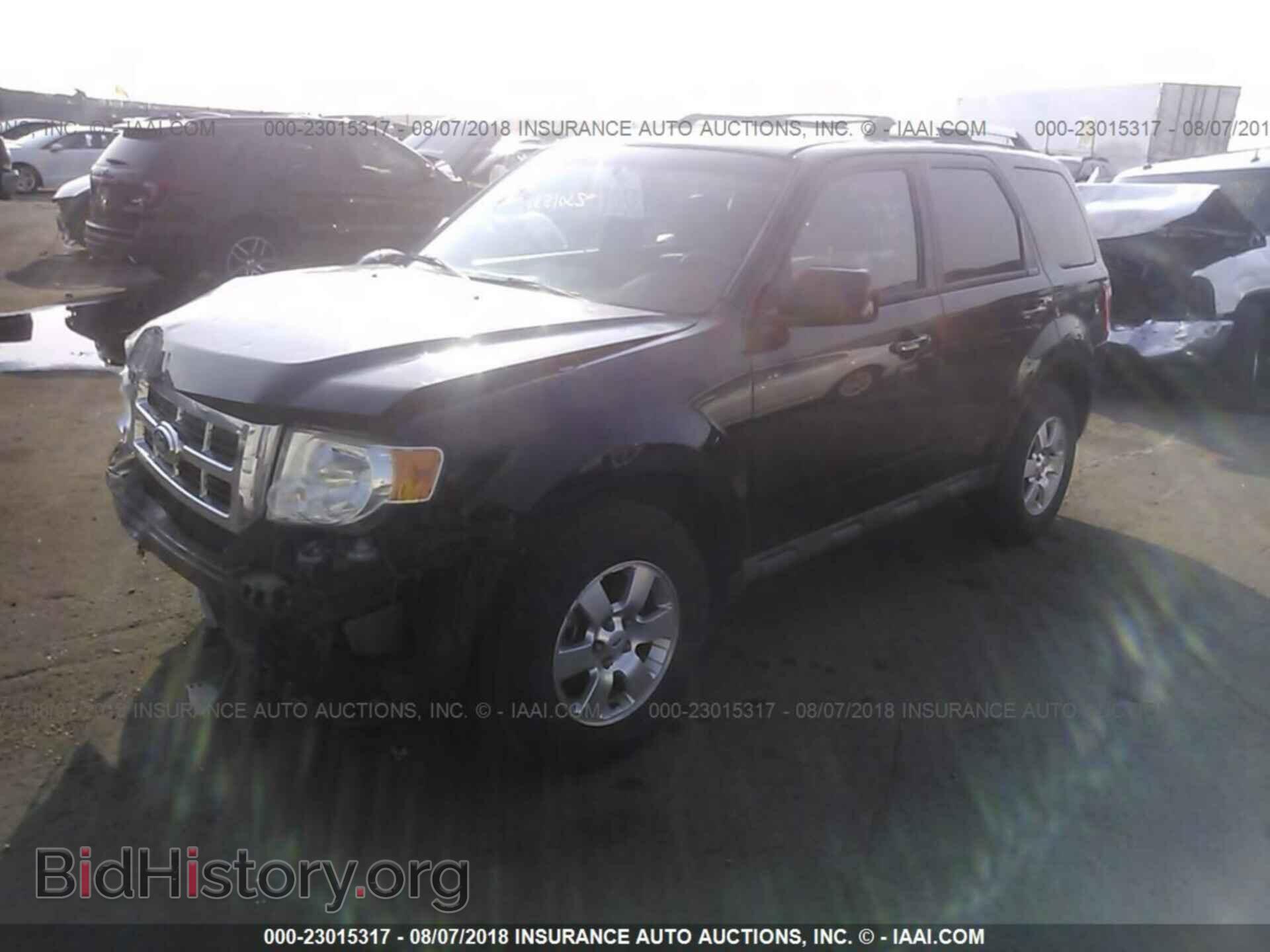 2011 Ford Escape - VIN: 1FMCU9EG1BKB24664 - Photo 2