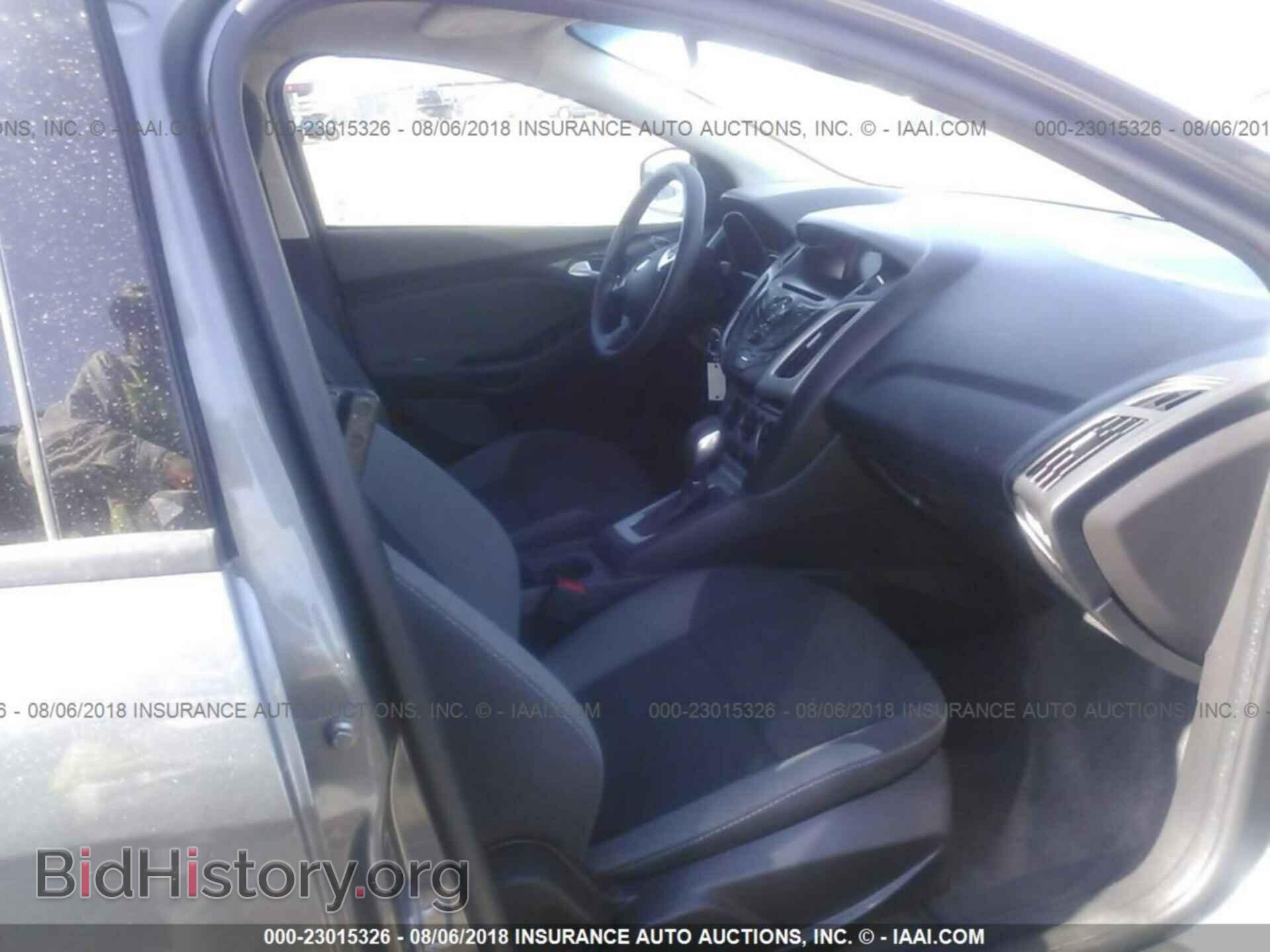 2014 Ford Focus - VIN: 1FADP3K28EL350193 - Photo 5