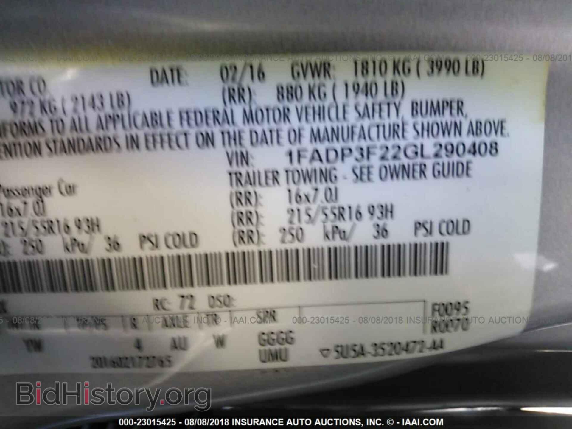 2016 Ford Focus - VIN: 1FADP3F22GL290408 - Photo 9