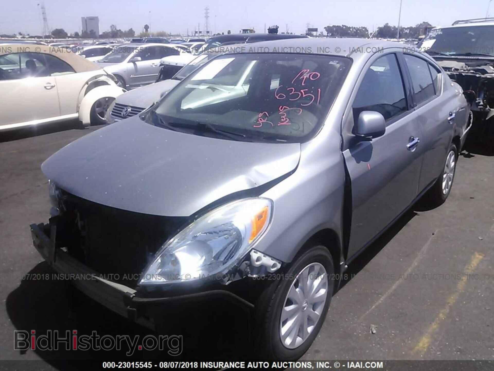 2014 Nissan Versa - VIN: 3N1CN7AP7EL852474 - Фото 2