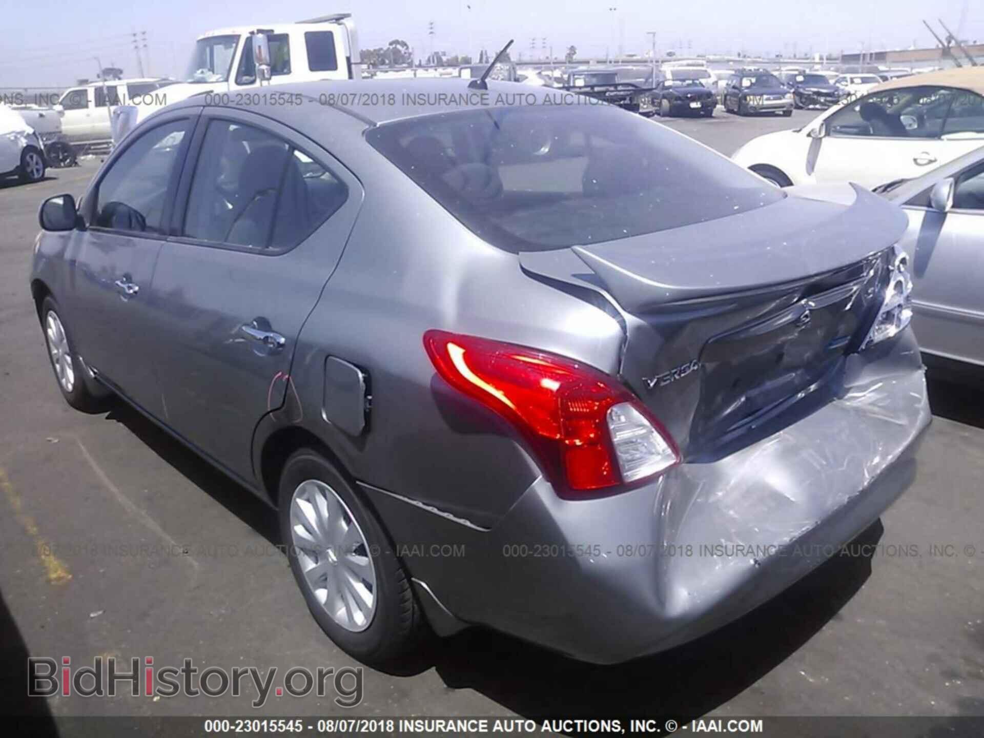 2014 Nissan Versa - VIN: 3N1CN7AP7EL852474 - Фото 3
