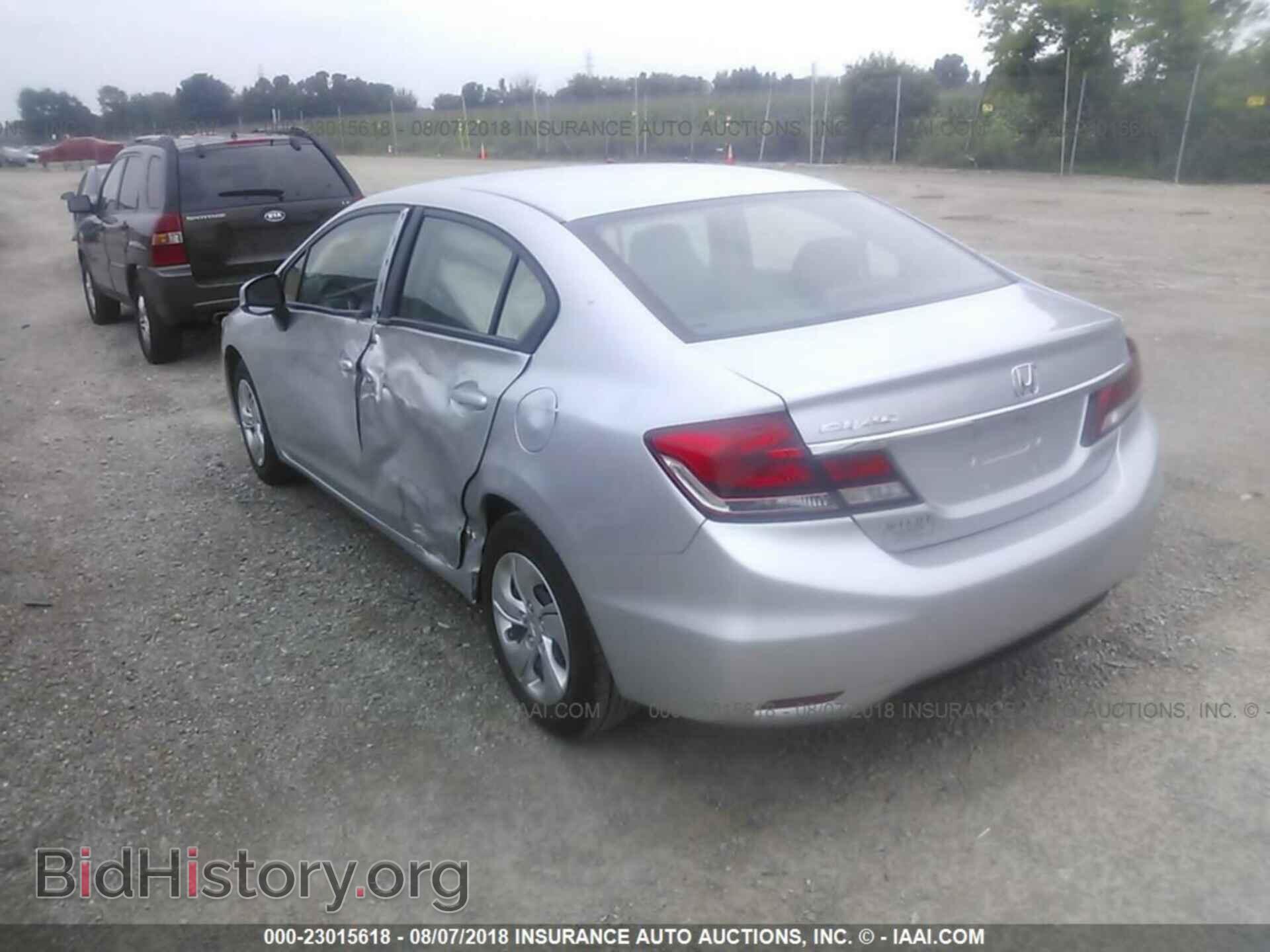 2013 Honda Civic - VIN: 2HGFB2F58DH574156 - Фото 3