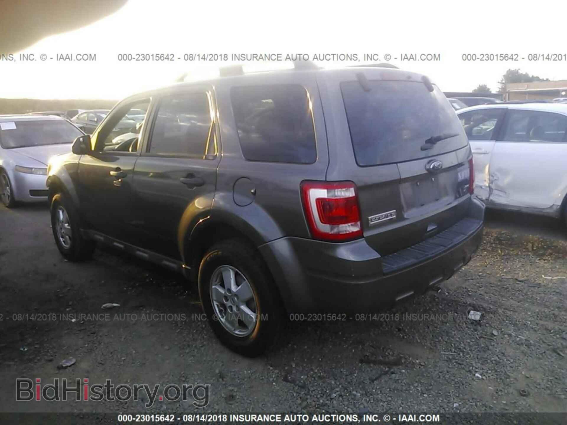 2012 Ford Escape - VIN: 1FMCU0DG2CKB06110 - Фото 3