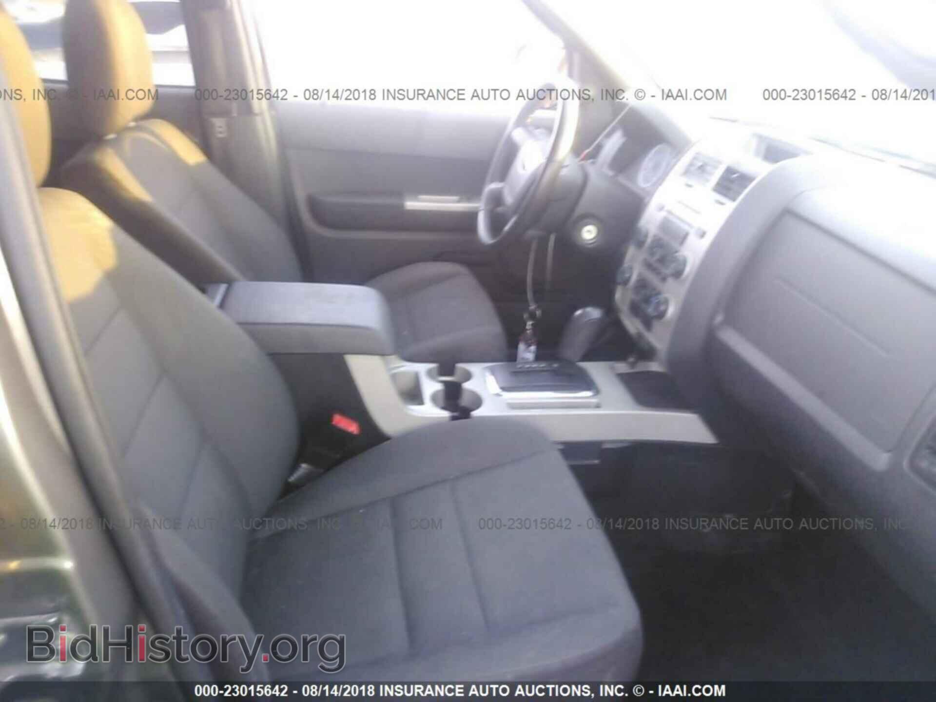 2012 Ford Escape - VIN: 1FMCU0DG2CKB06110 - Фото 5