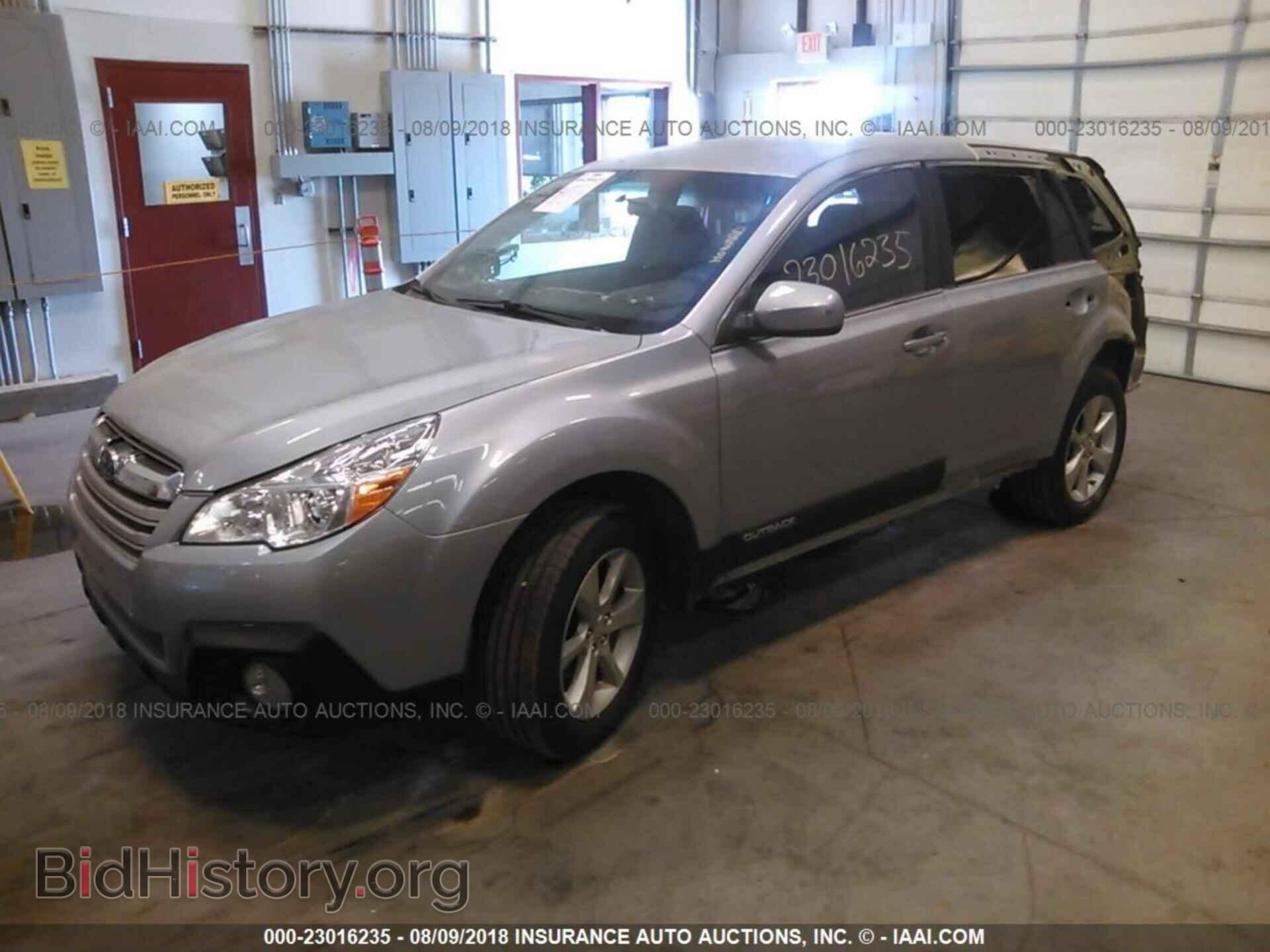 2014 Subaru Outback - VIN: 4S4BRBCC4E3253940 - Фото 2