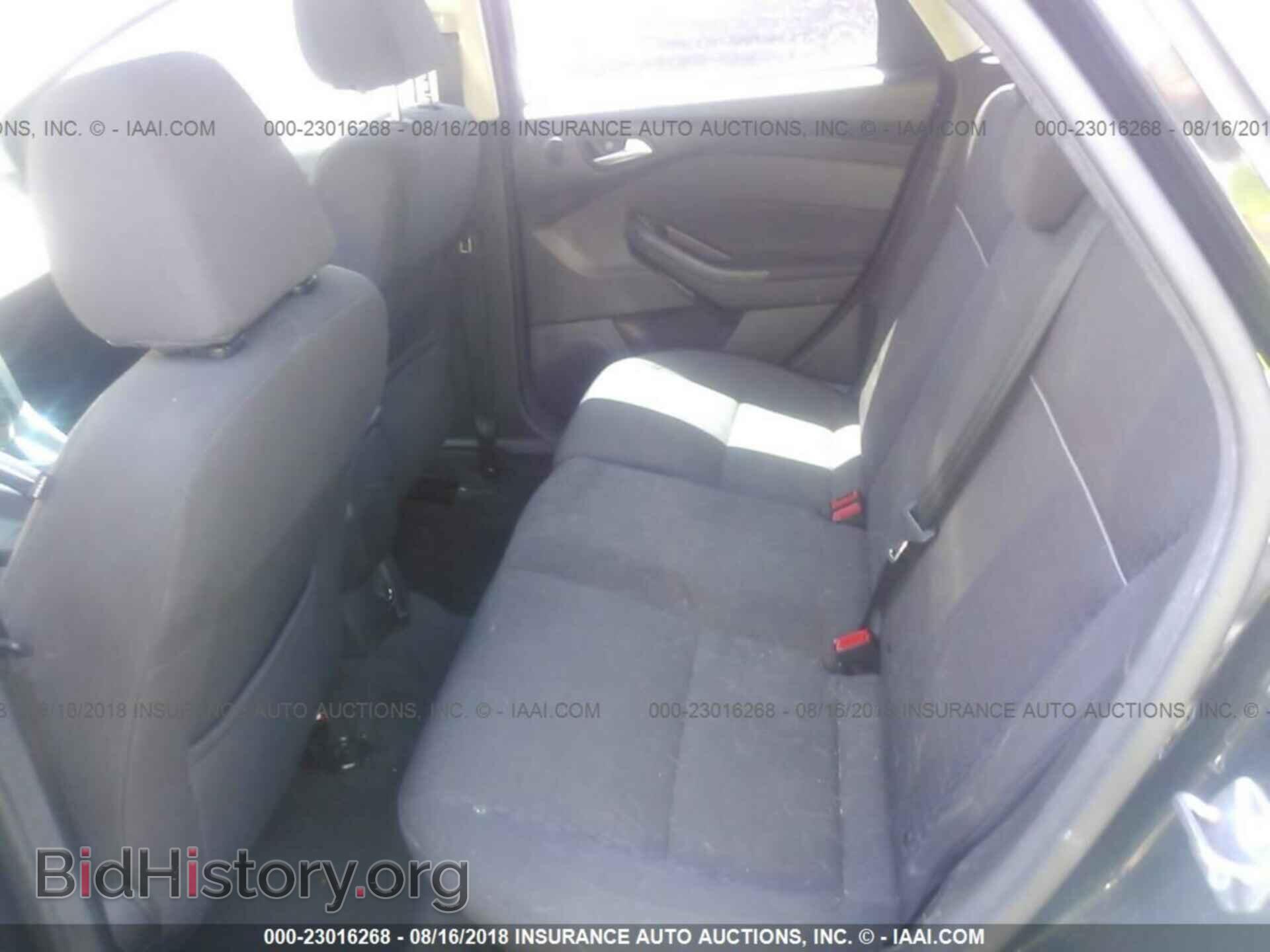 2012 Ford Focus - VIN: 1FAHP3M27CL422996 - Фото 8
