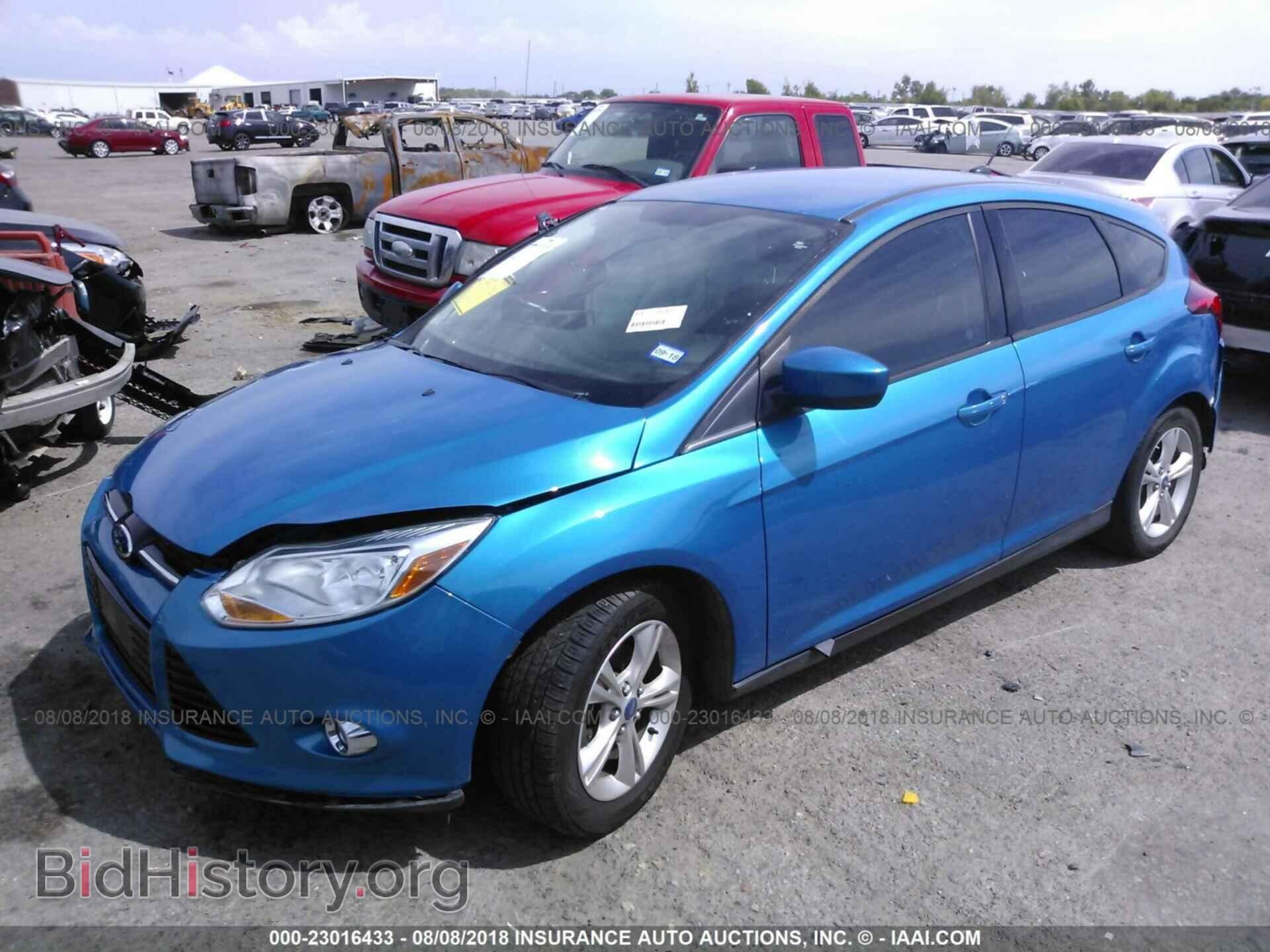 2012 Ford Focus - VIN: 1FAHP3K26CL312265 - Photo 2