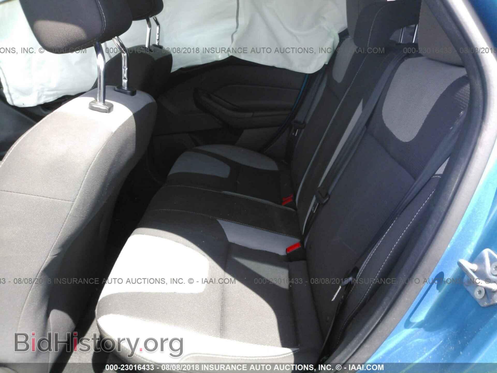 2012 Ford Focus - VIN: 1FAHP3K26CL312265 - Photo 8