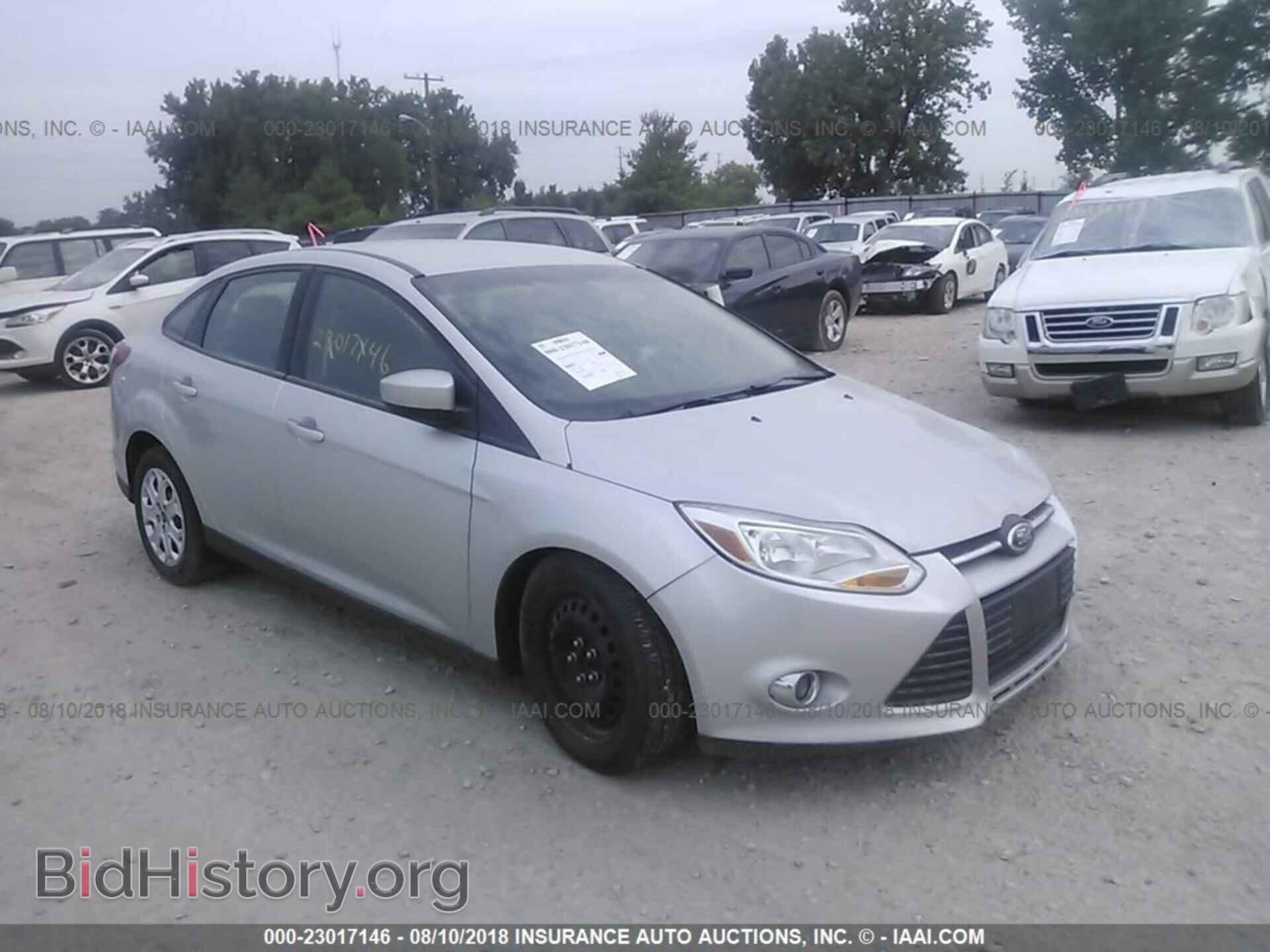 Фотография 1FAHP3F28CL337422 - Ford Focus 2012