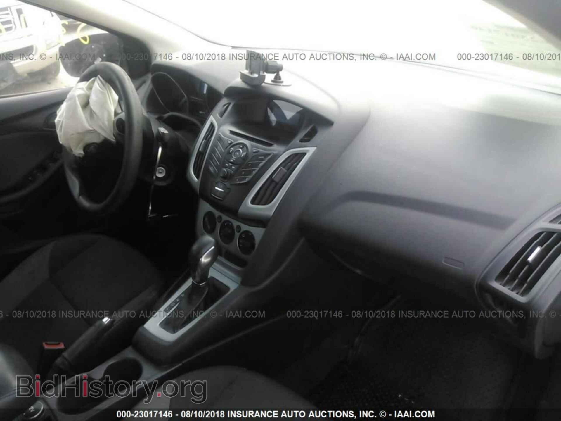 2012 Ford Focus - VIN: 1FAHP3F28CL337422 - Фото 5