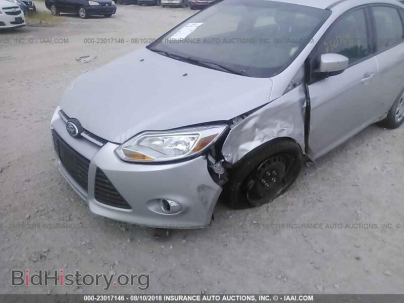 2012 Ford FOCUS (VIN 1FAHP3F28CL337422) — photo 6 of 10