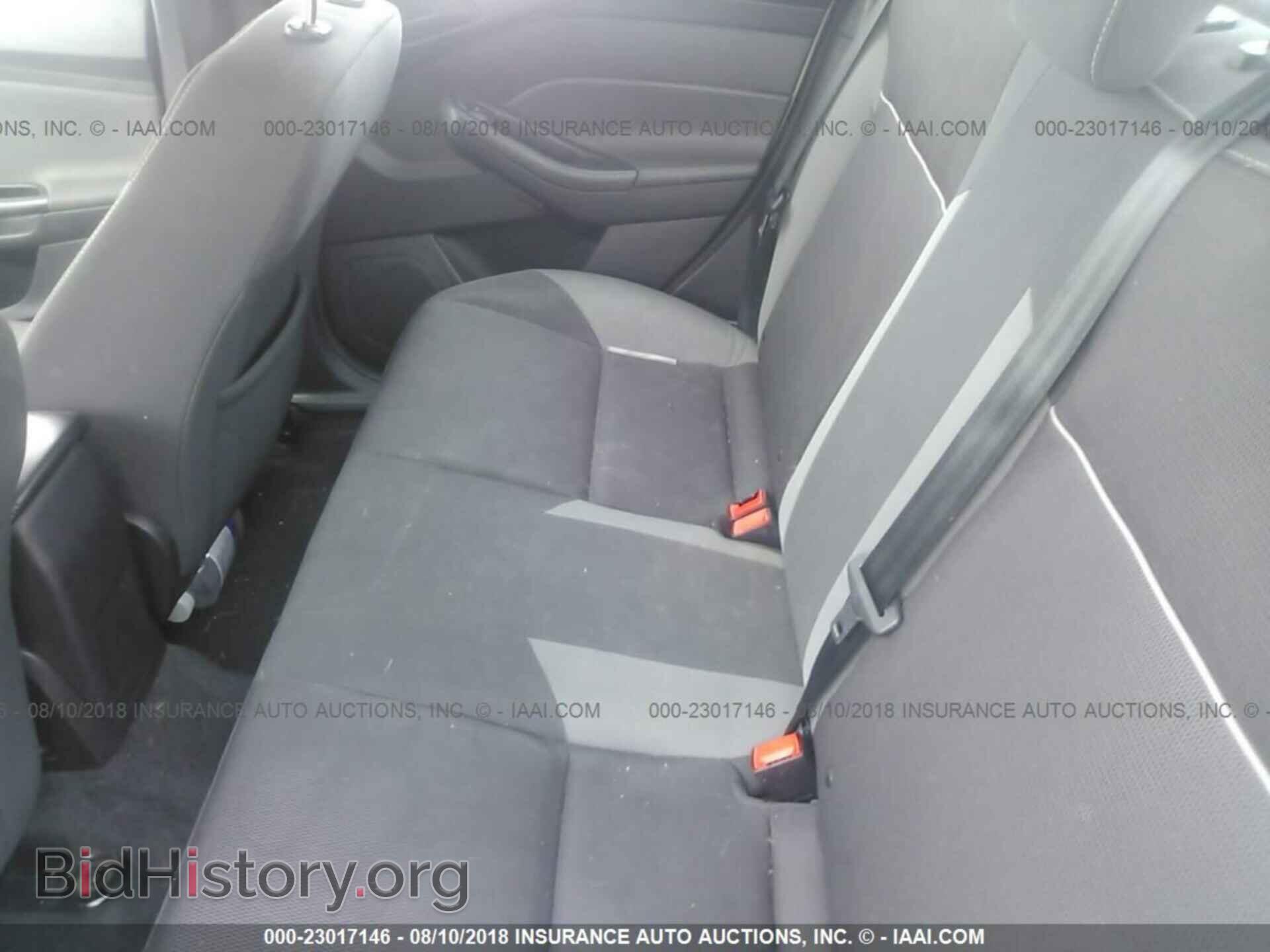 2012 Ford Focus - VIN: 1FAHP3F28CL337422 - Фото 8