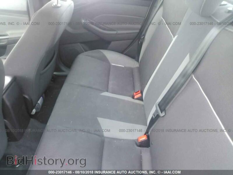 2012 Ford FOCUS (VIN 1FAHP3F28CL337422) — photo 8 of 10