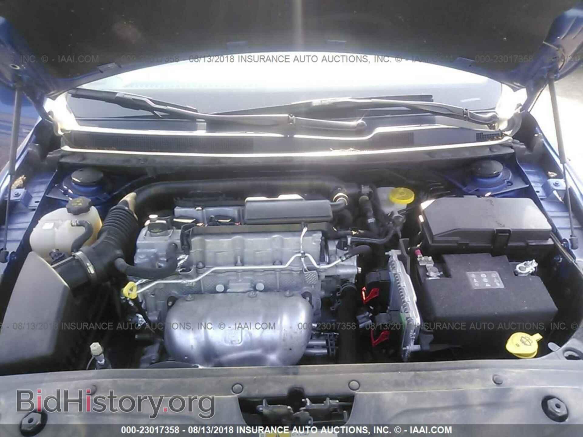 2017 CHRYSLER 200 - VIN: 1C3CCCFB4HN510045 - Фото 10
