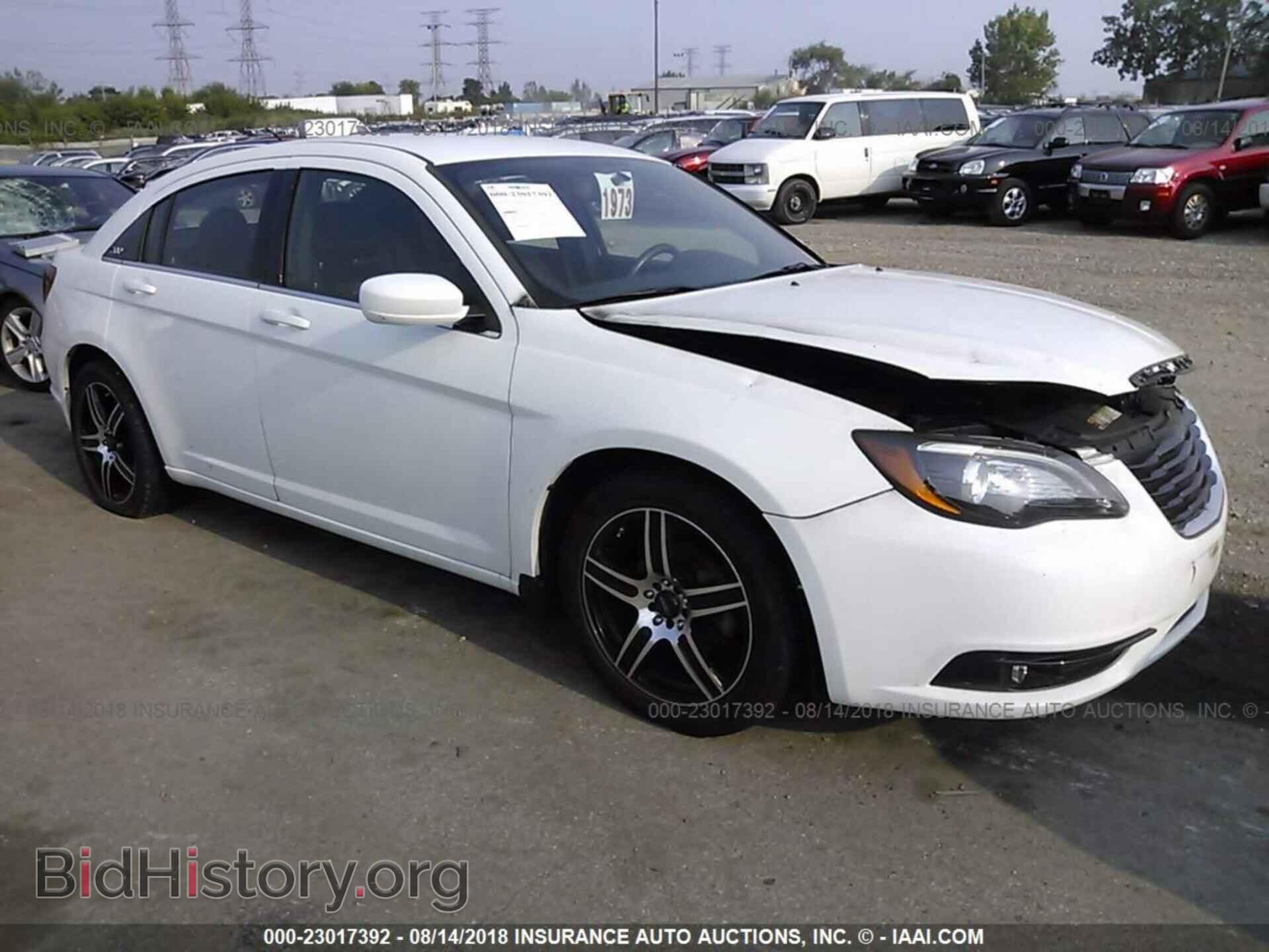 Photo 1C3CCBCG1DN521136 - Chrysler 200 2013