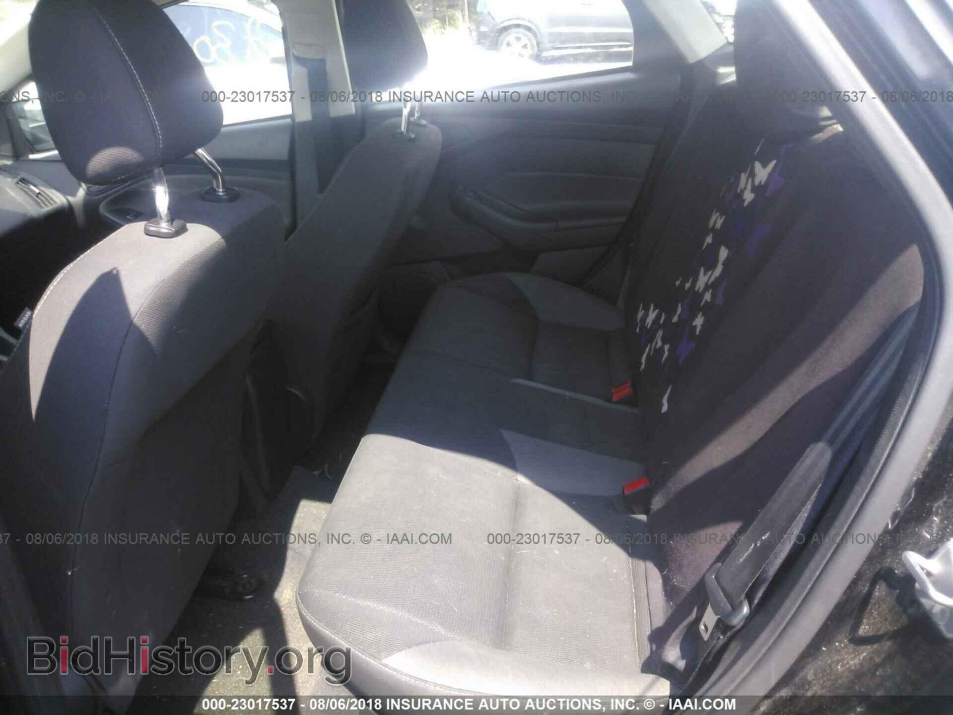 2012 Ford Focus - VIN: 1FAHP3F22CL131836 - Photo 8