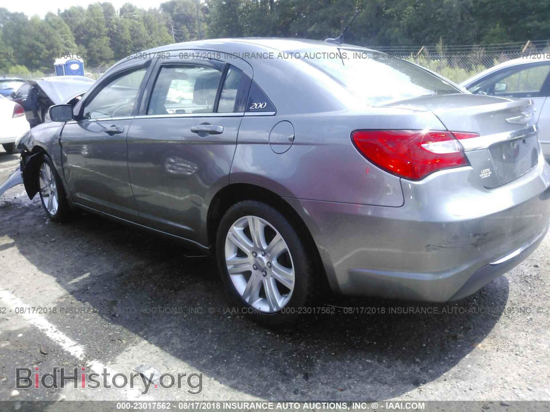 2012 Chrysler 200 - VIN: 1C3CCBBB4CN142670 - Photo 3