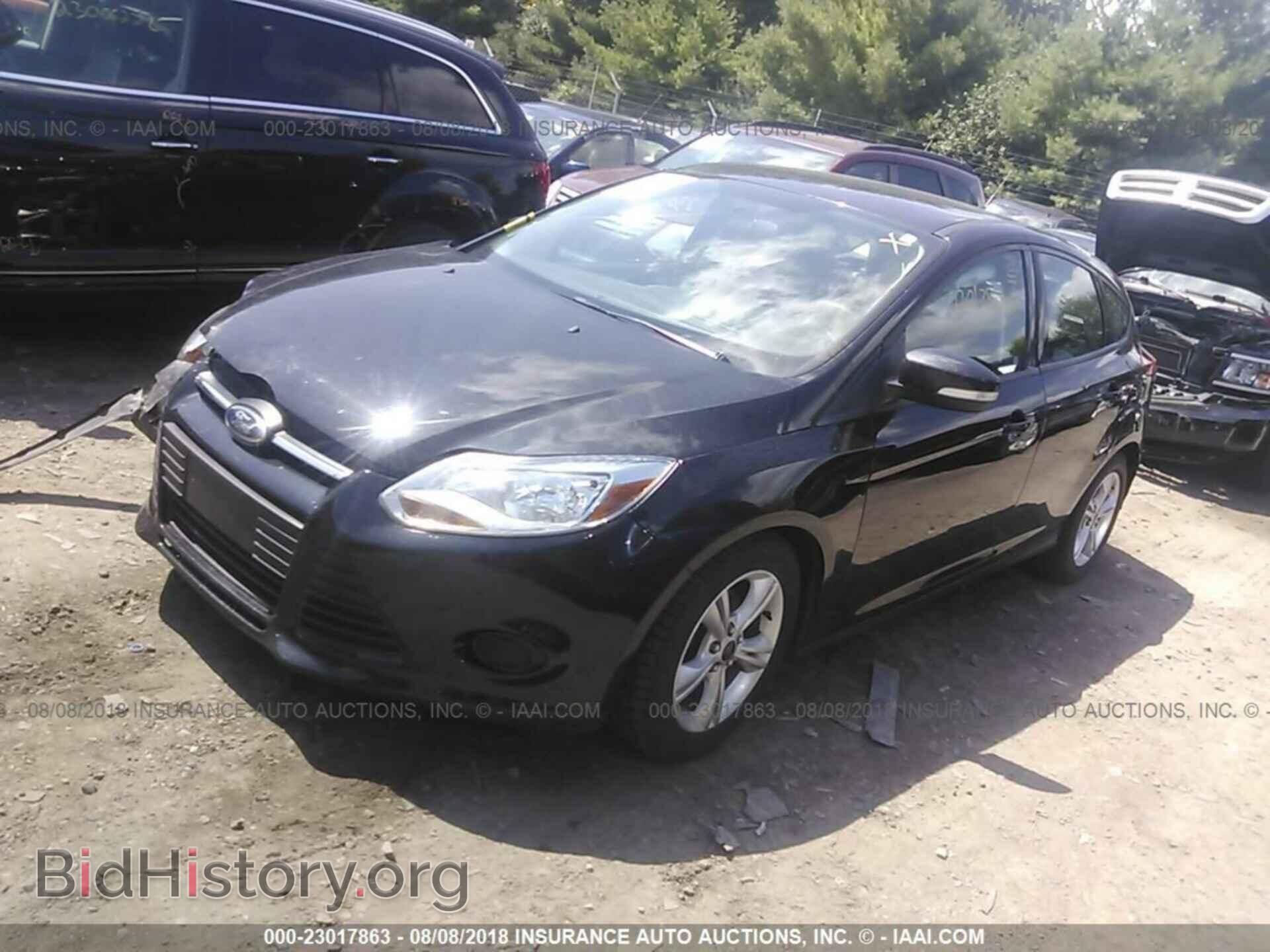 2014 Ford Focus - VIN: 1FADP3K27EL307500 - Photo 2