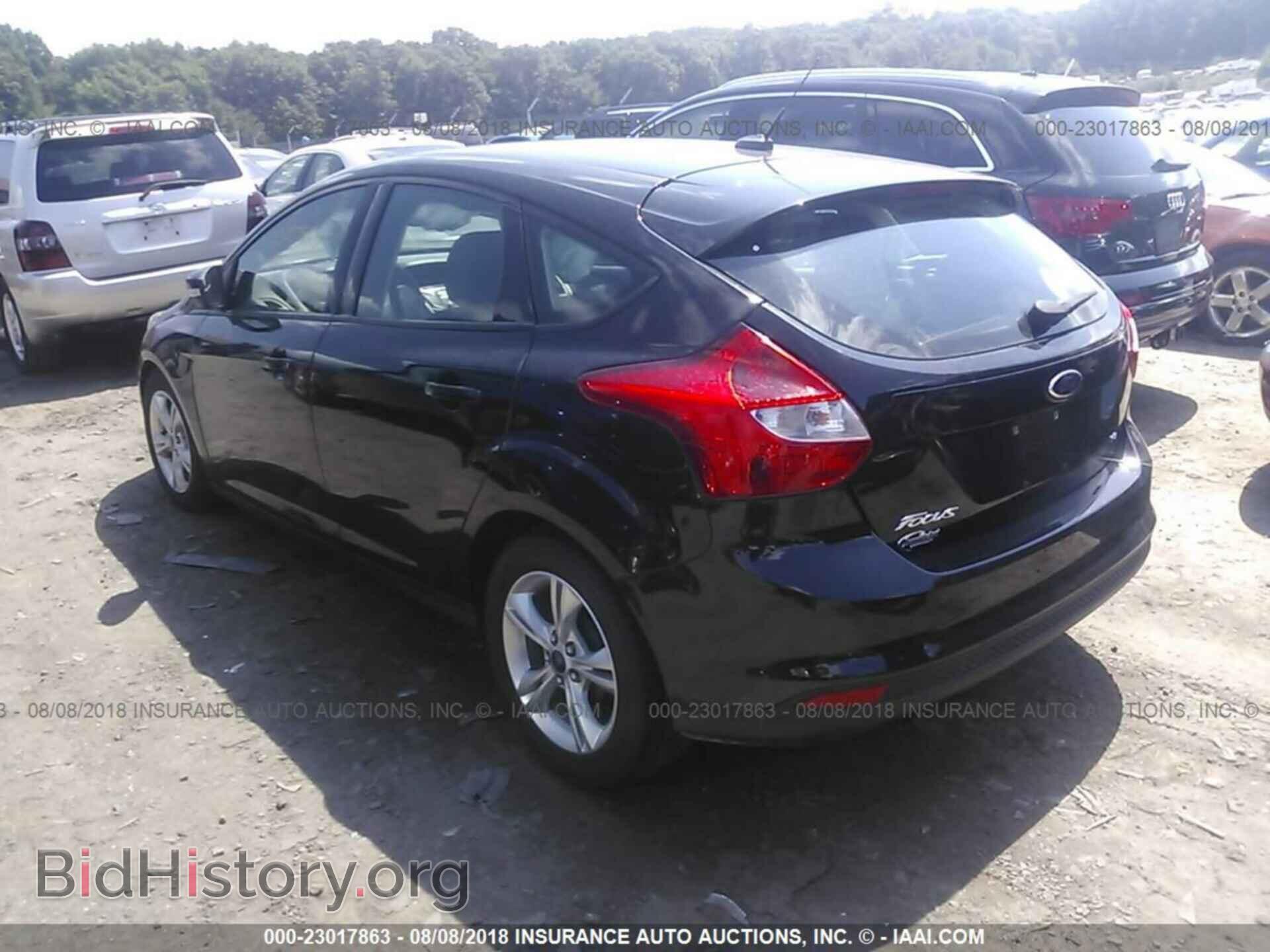2014 Ford Focus - VIN: 1FADP3K27EL307500 - Photo 3