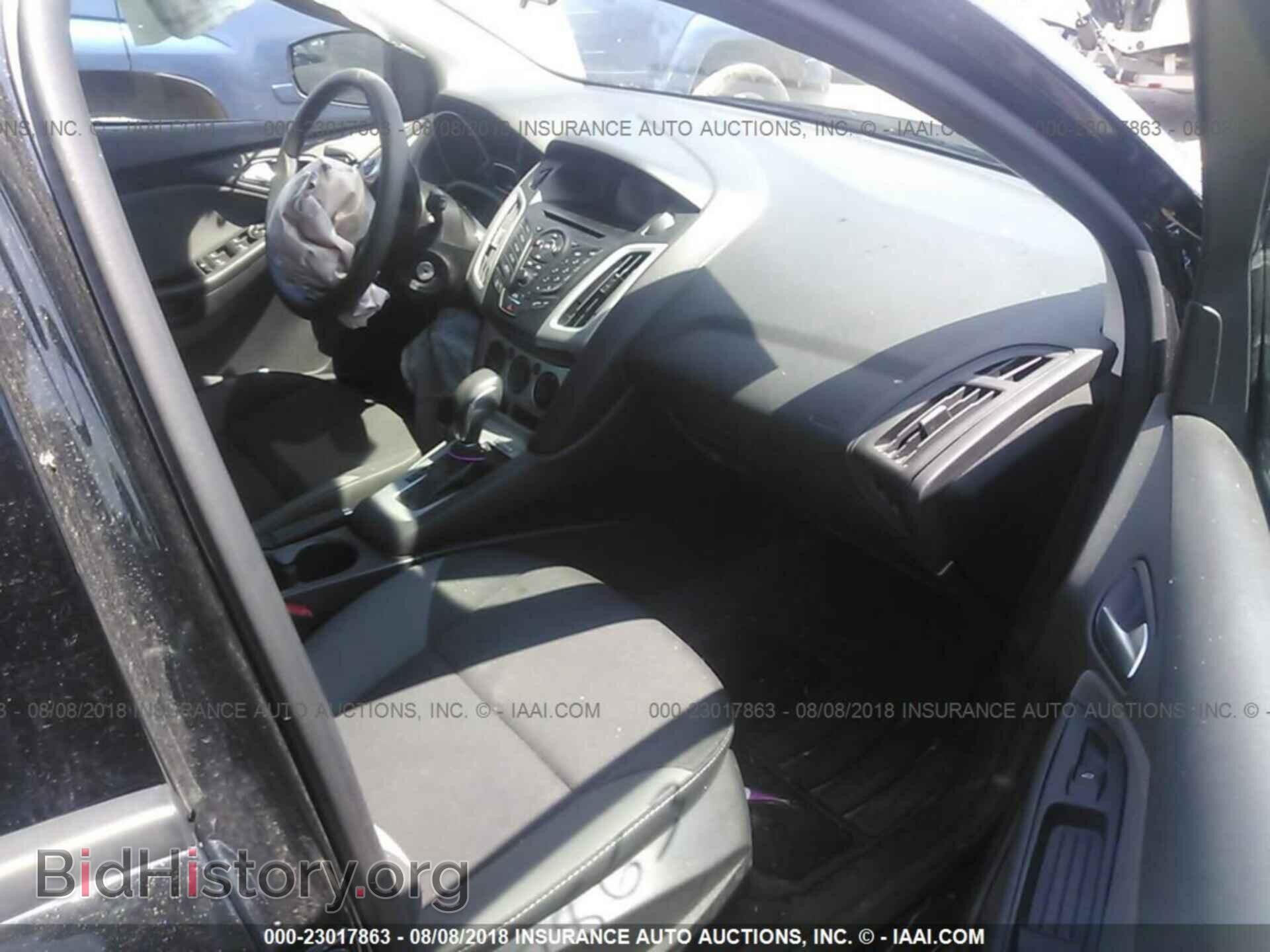 2014 Ford Focus - VIN: 1FADP3K27EL307500 - Photo 5