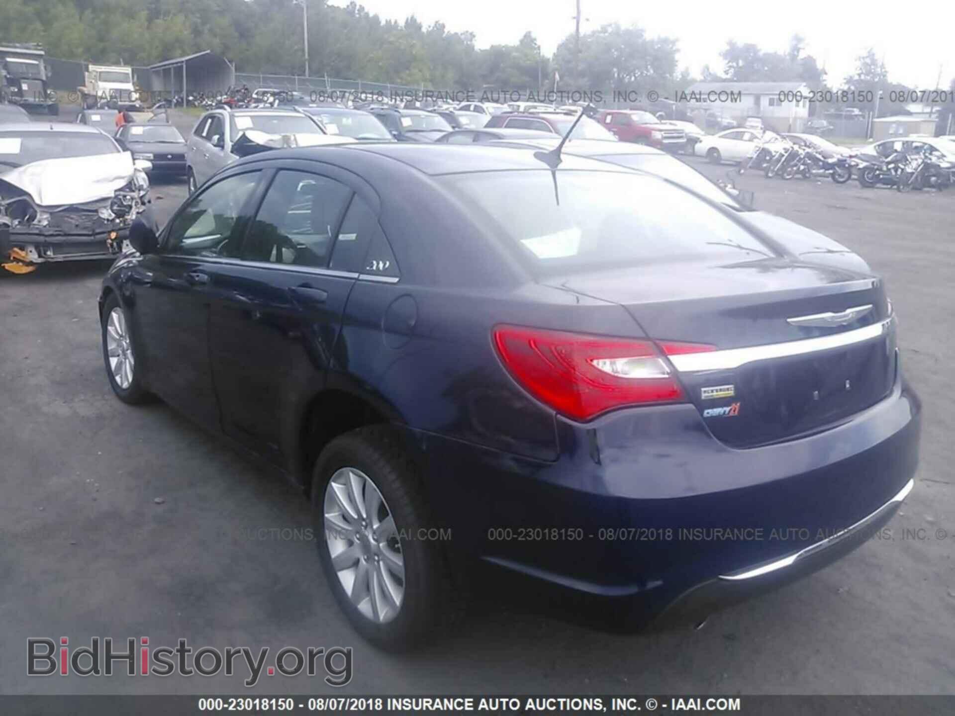 2013 Chrysler 200 - VIN: 1C3CCBBG9DN569419 - Фото 3