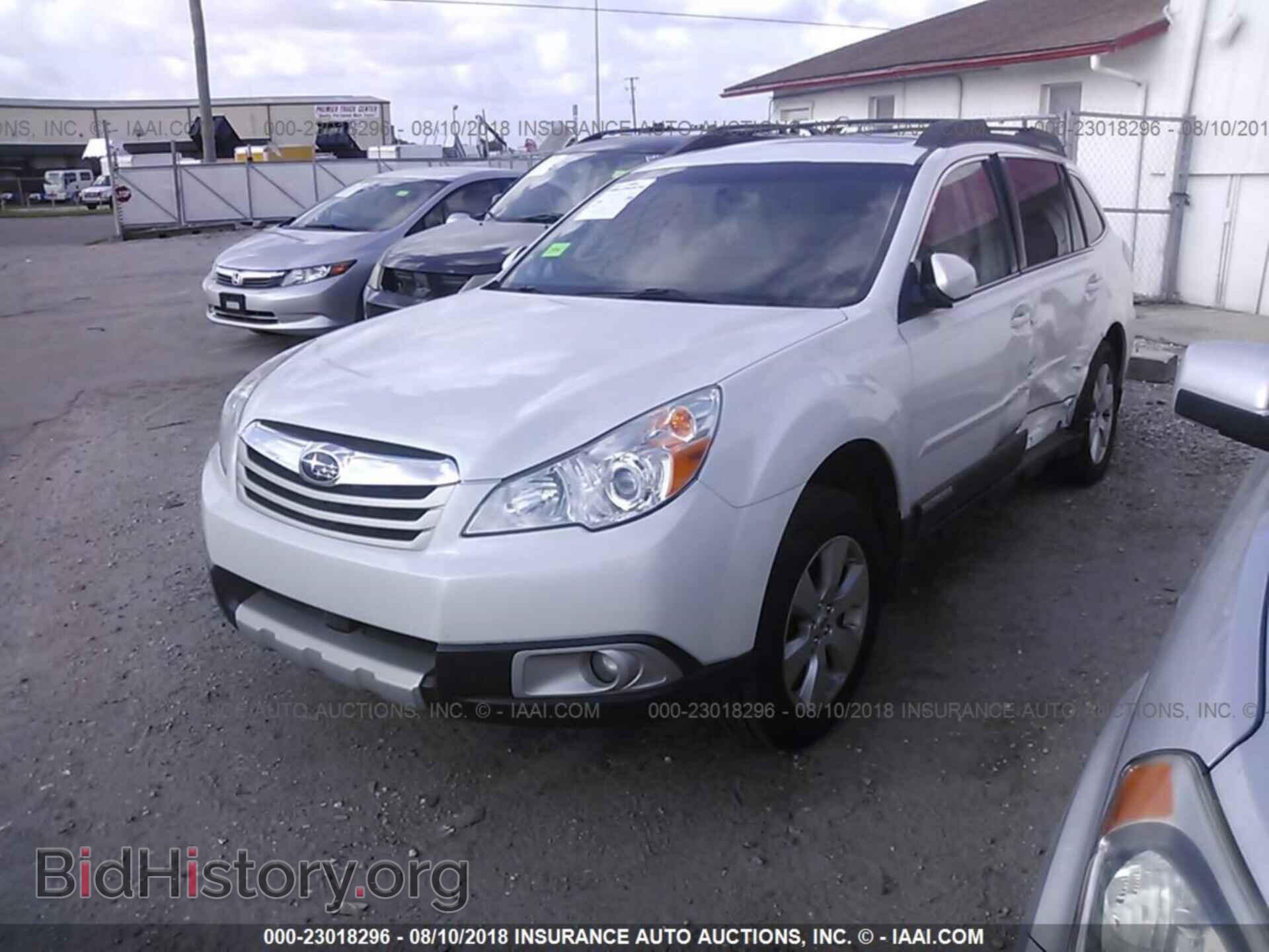 2012 Subaru Outback - VIN: 4S4BRCKC9C3258197 - Фото 2