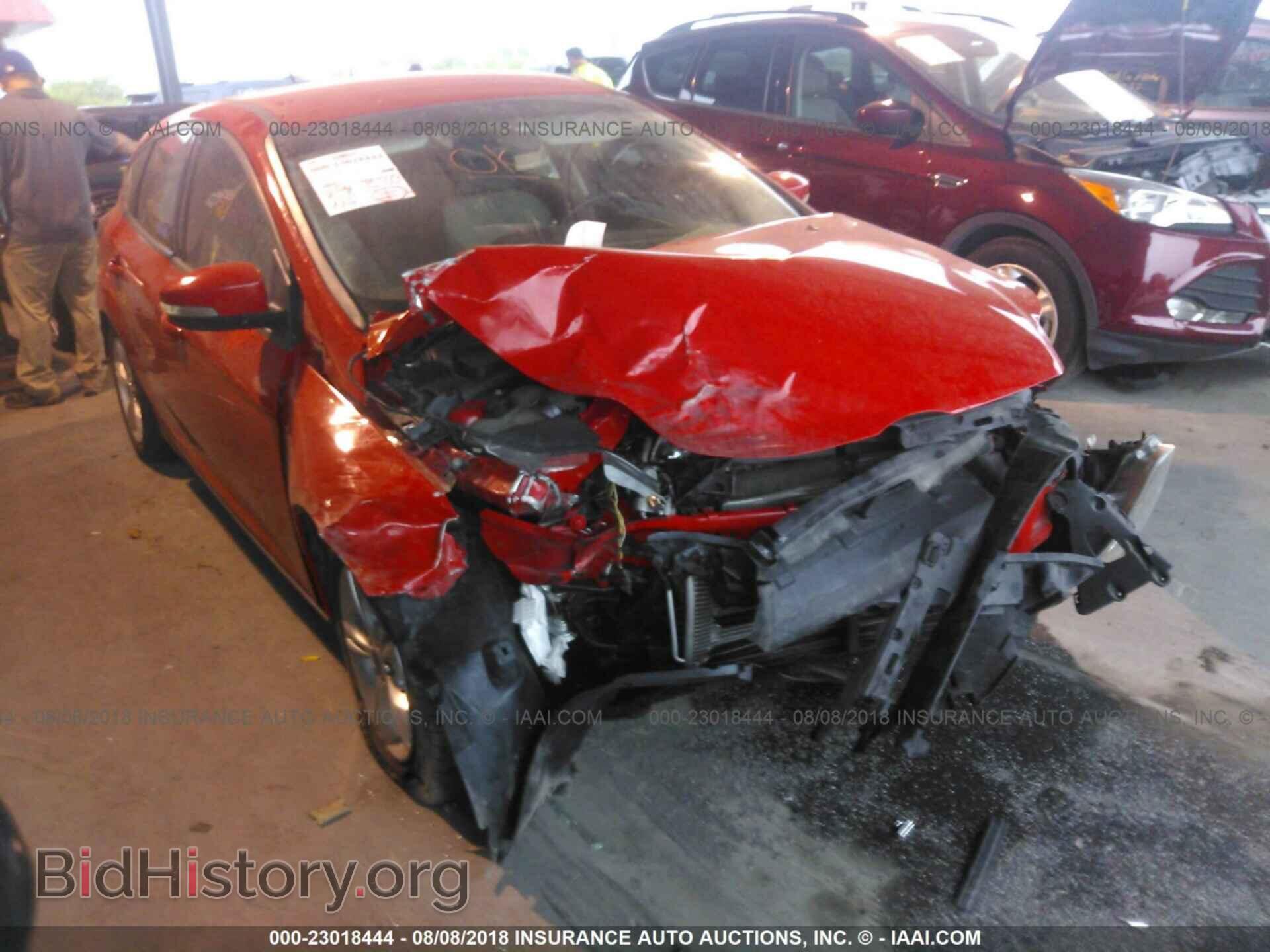 Photo 1FADP3K29EL132781 - Ford Focus 2014