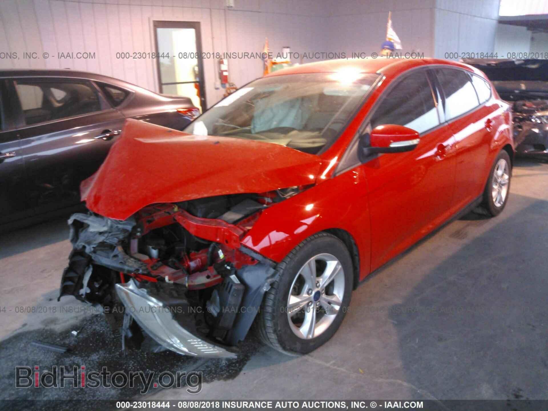 2014 Ford Focus - VIN: 1FADP3K29EL132781 - Фото 2