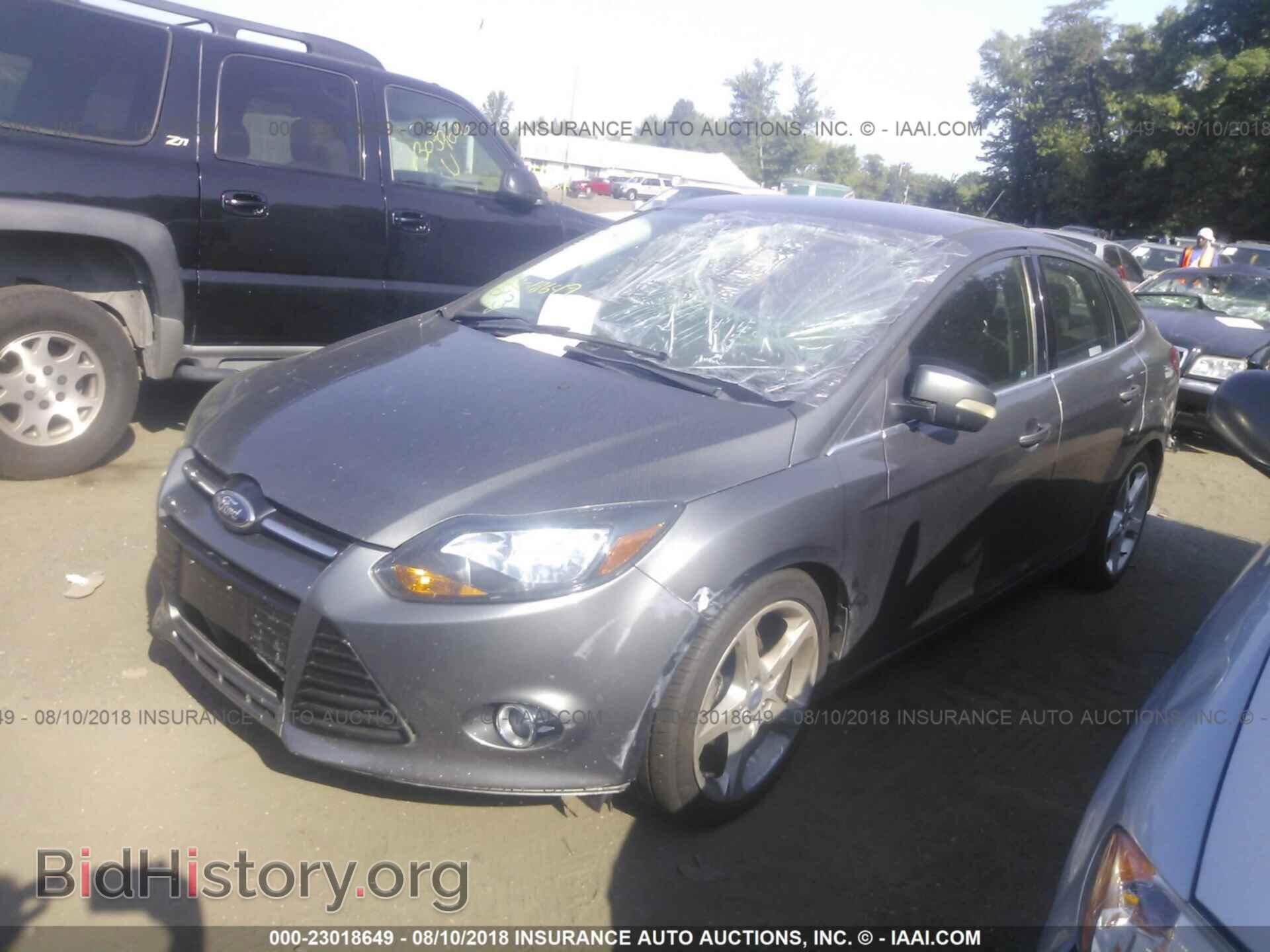 2012 Ford Focus - VIN: 1FAHP3J26CL377456 - Photo 2