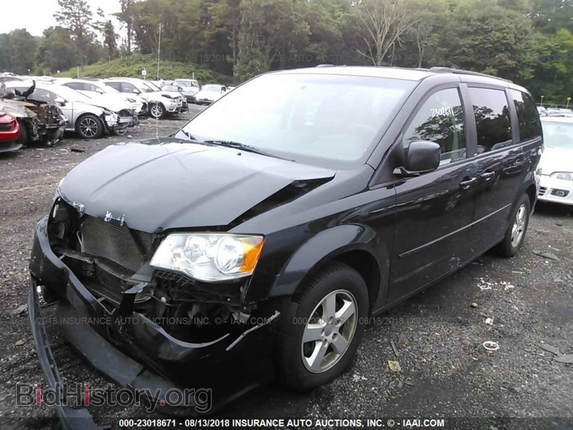 2011 Dodge Grand caravan - VIN: 2D4RN3DG3BR637686 - Фото 2