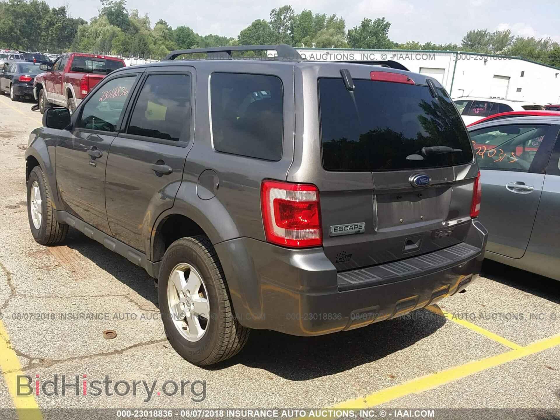 2012 Ford Escape - VIN: 1FMCU0D75CKB82260 - Фото 3
