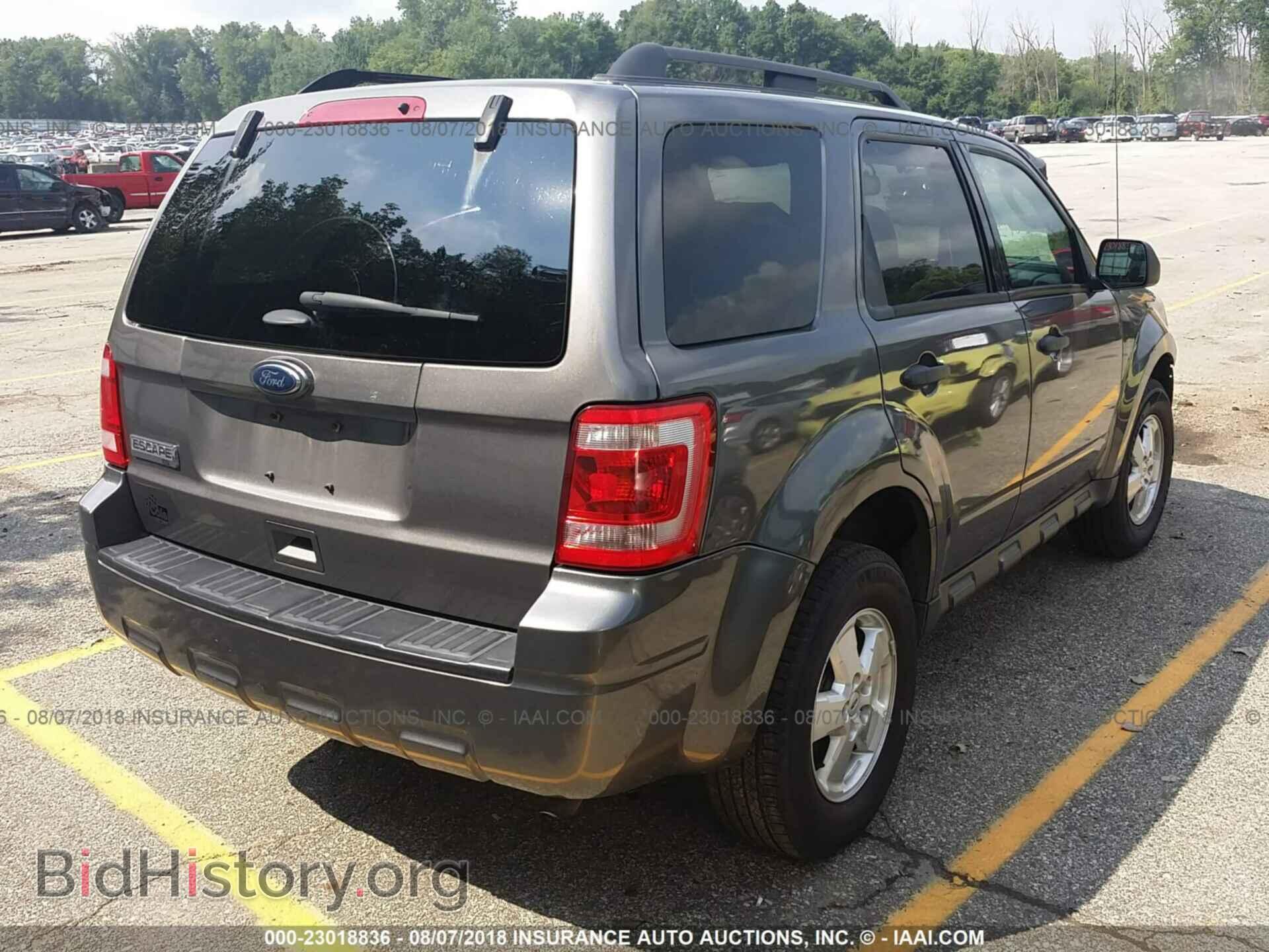 2012 Ford Escape - VIN: 1FMCU0D75CKB82260 - Фото 4