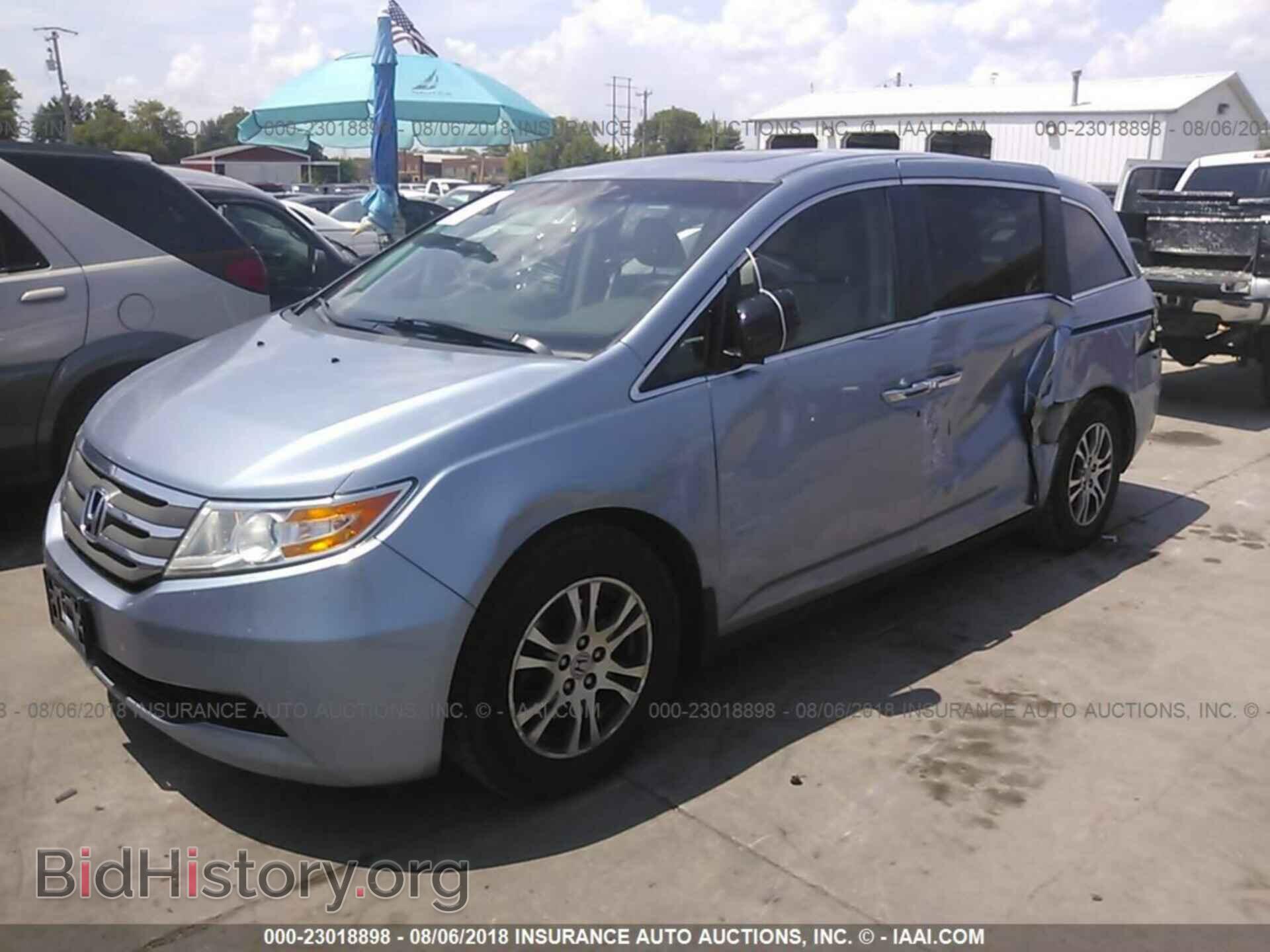 2012 Honda Odyssey - VIN: 5FNRL5H63CB074135 - Фото 2